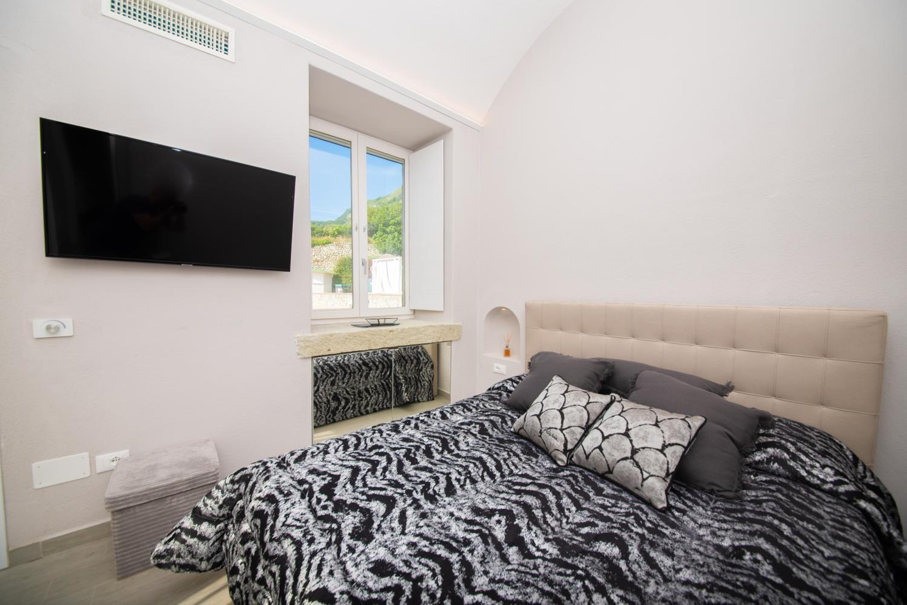 Deluxe Double Room with Sea View