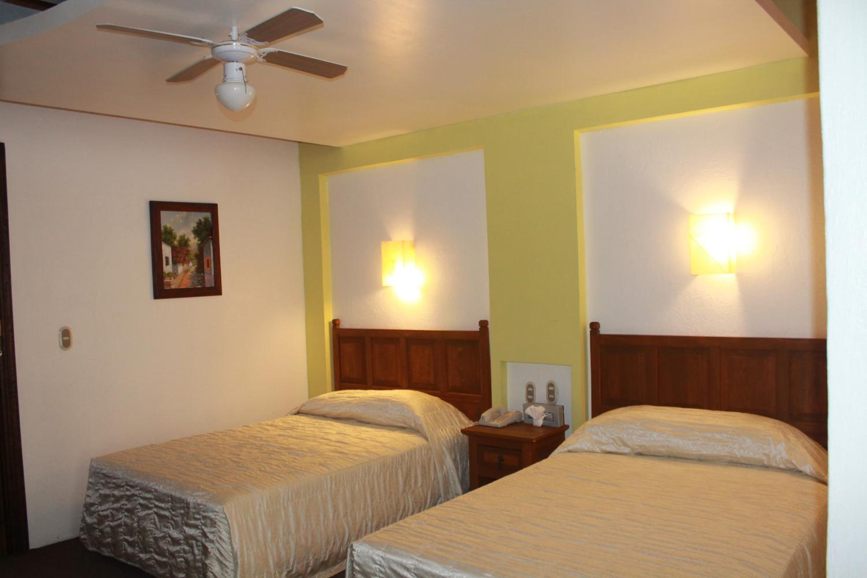 Double Room - Photo 14