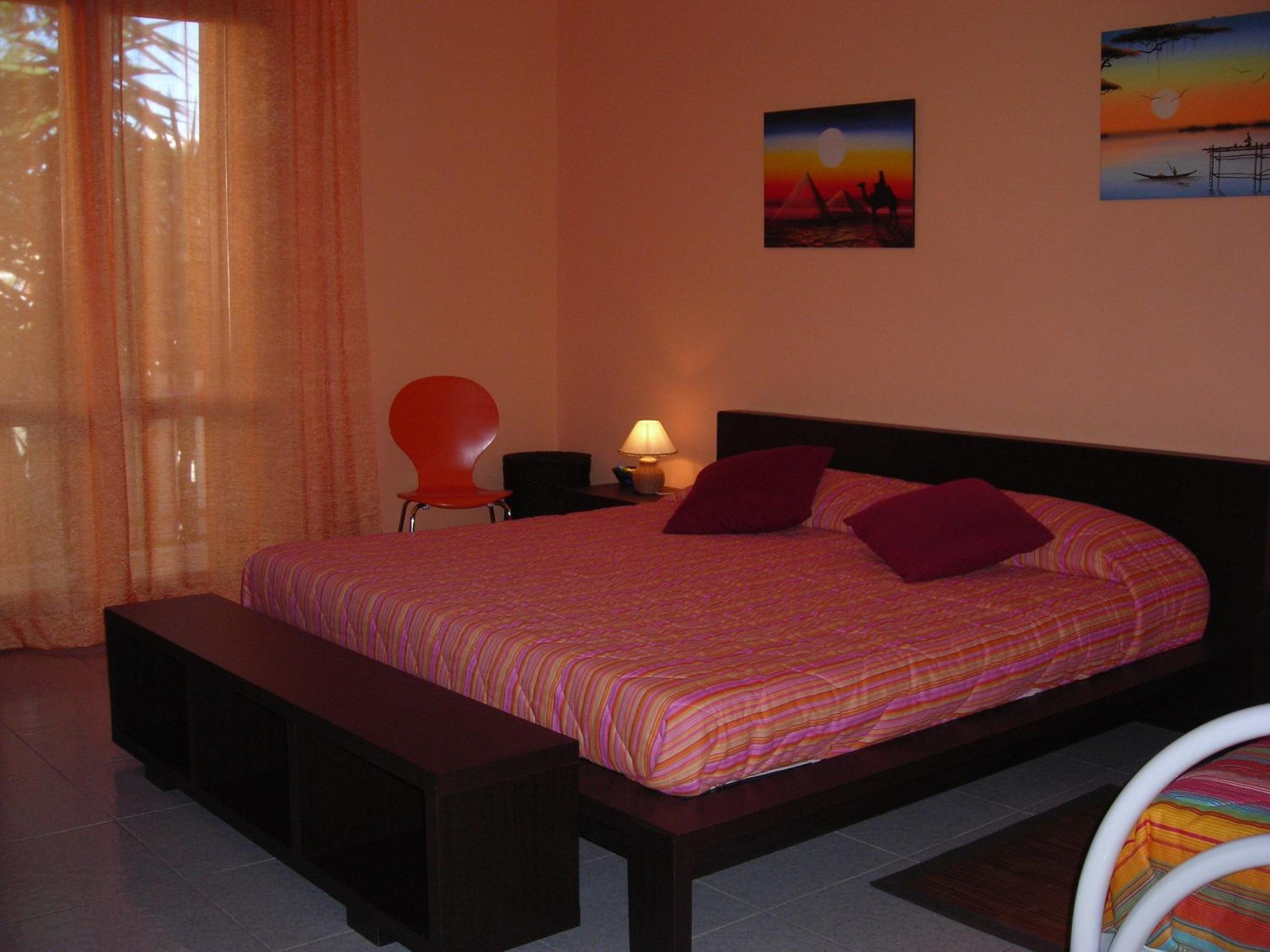 Large Double Room photo 2
