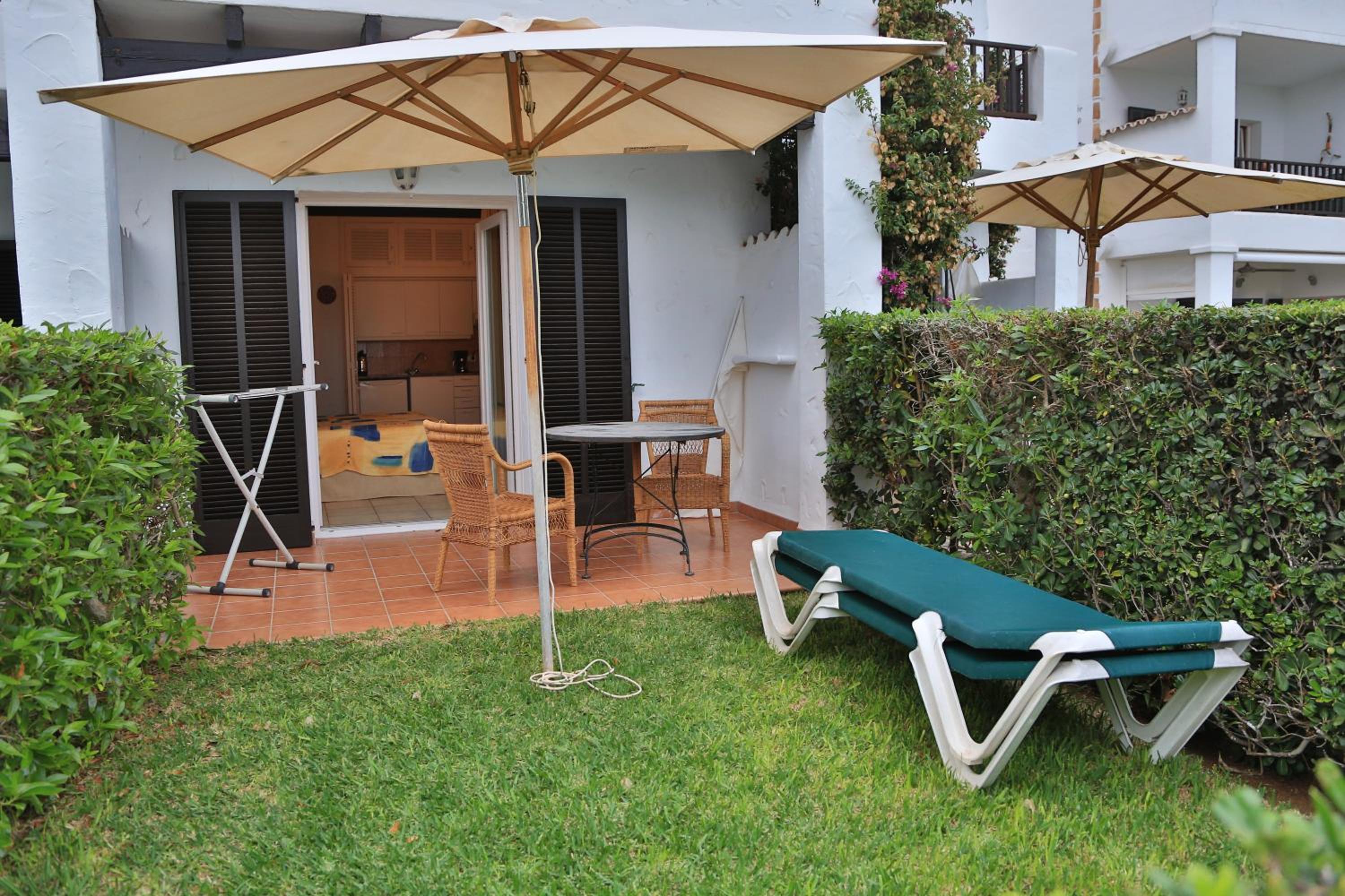 Studio (2 Adults)