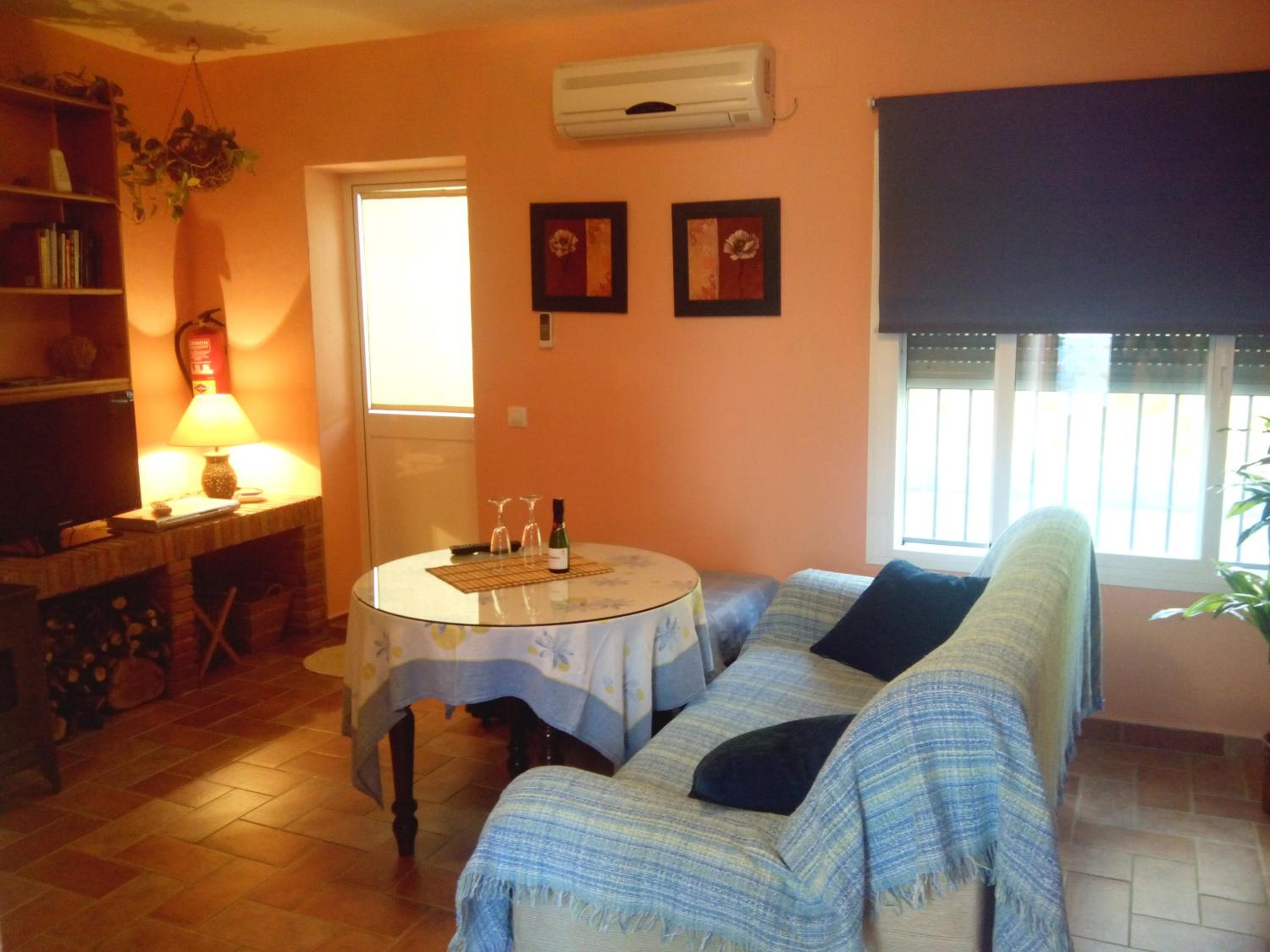 One-Bedroom House photo 3