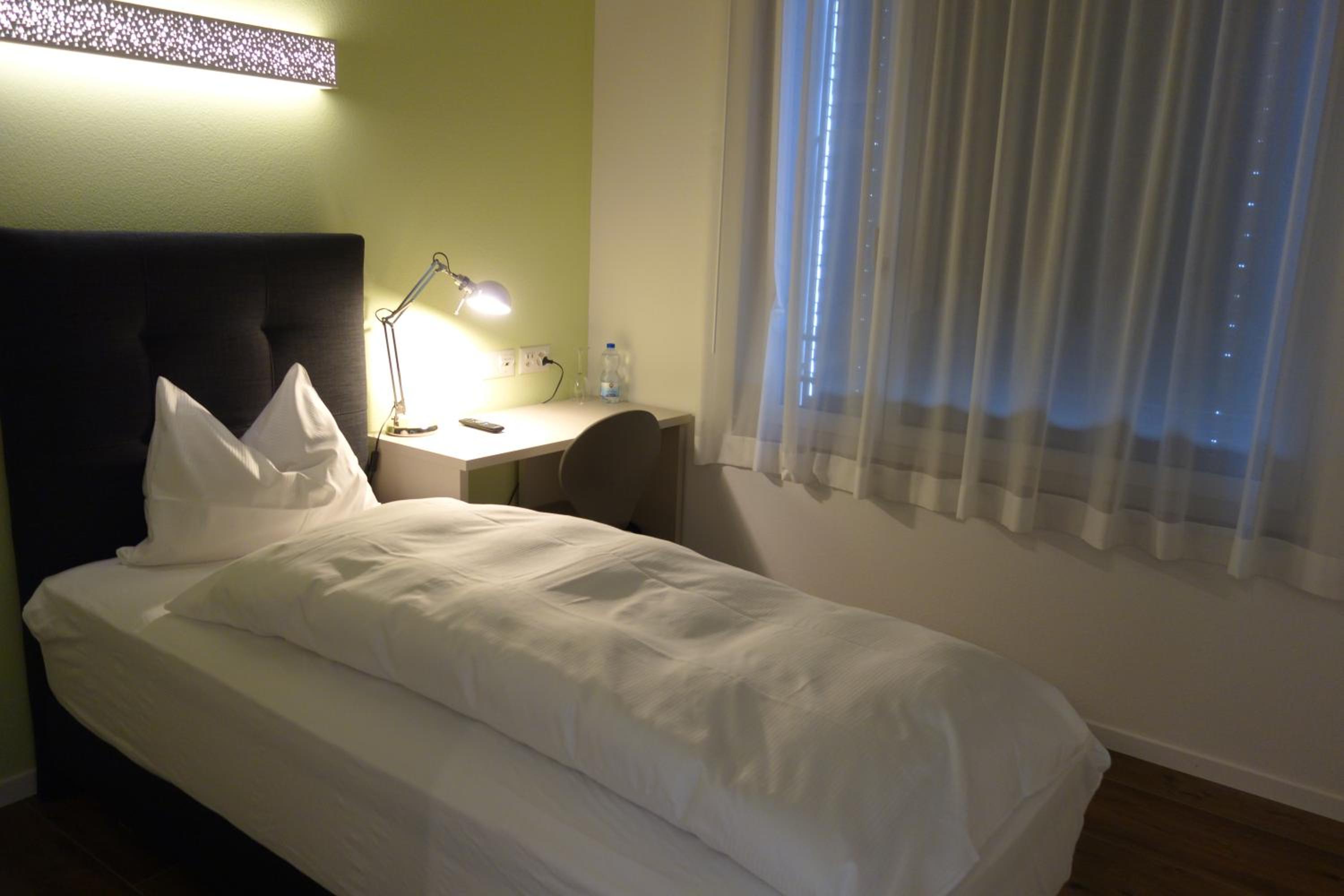 Single Room With Private Bathroom photo 2