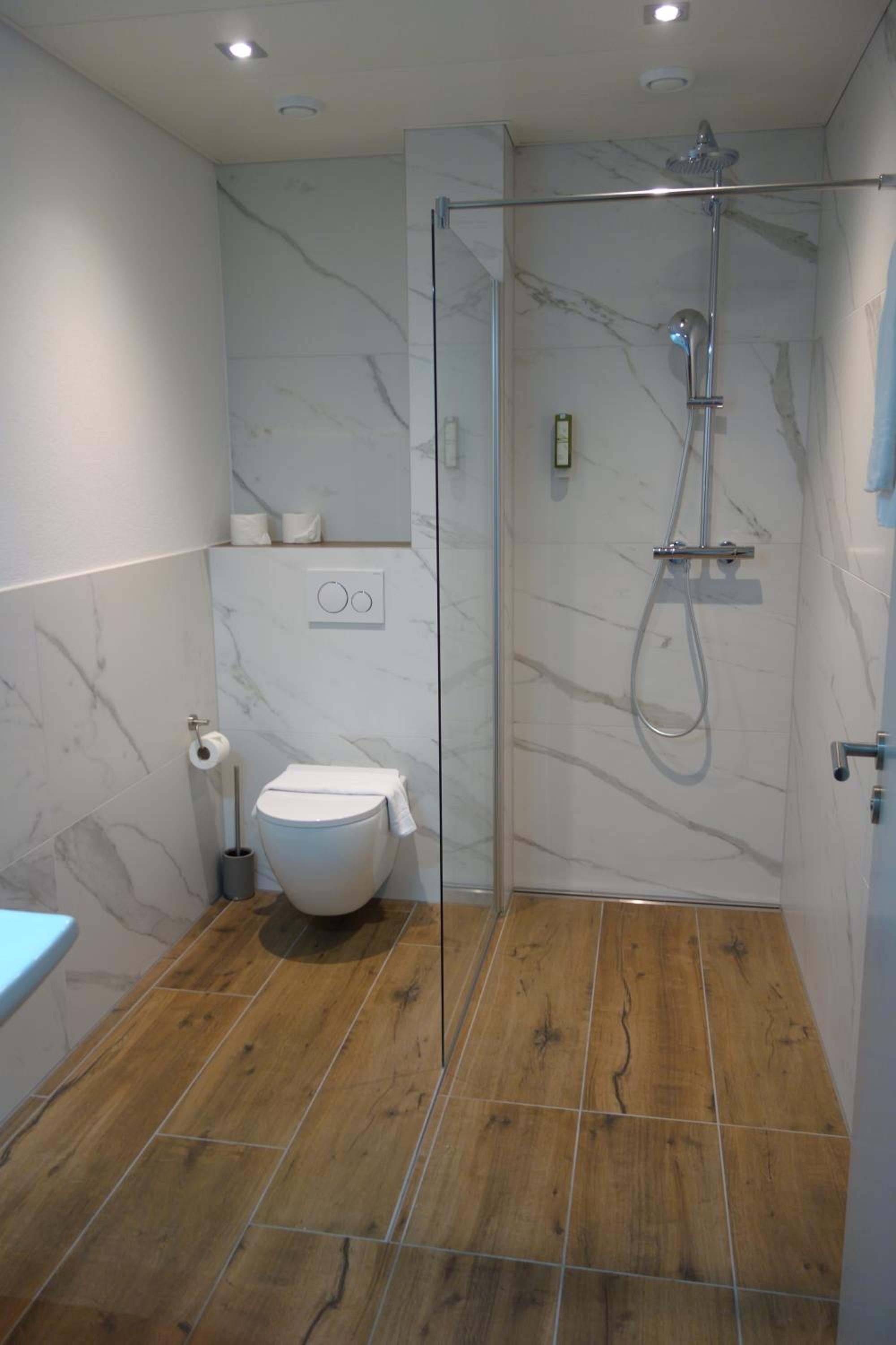 Budget Double Room photo 2