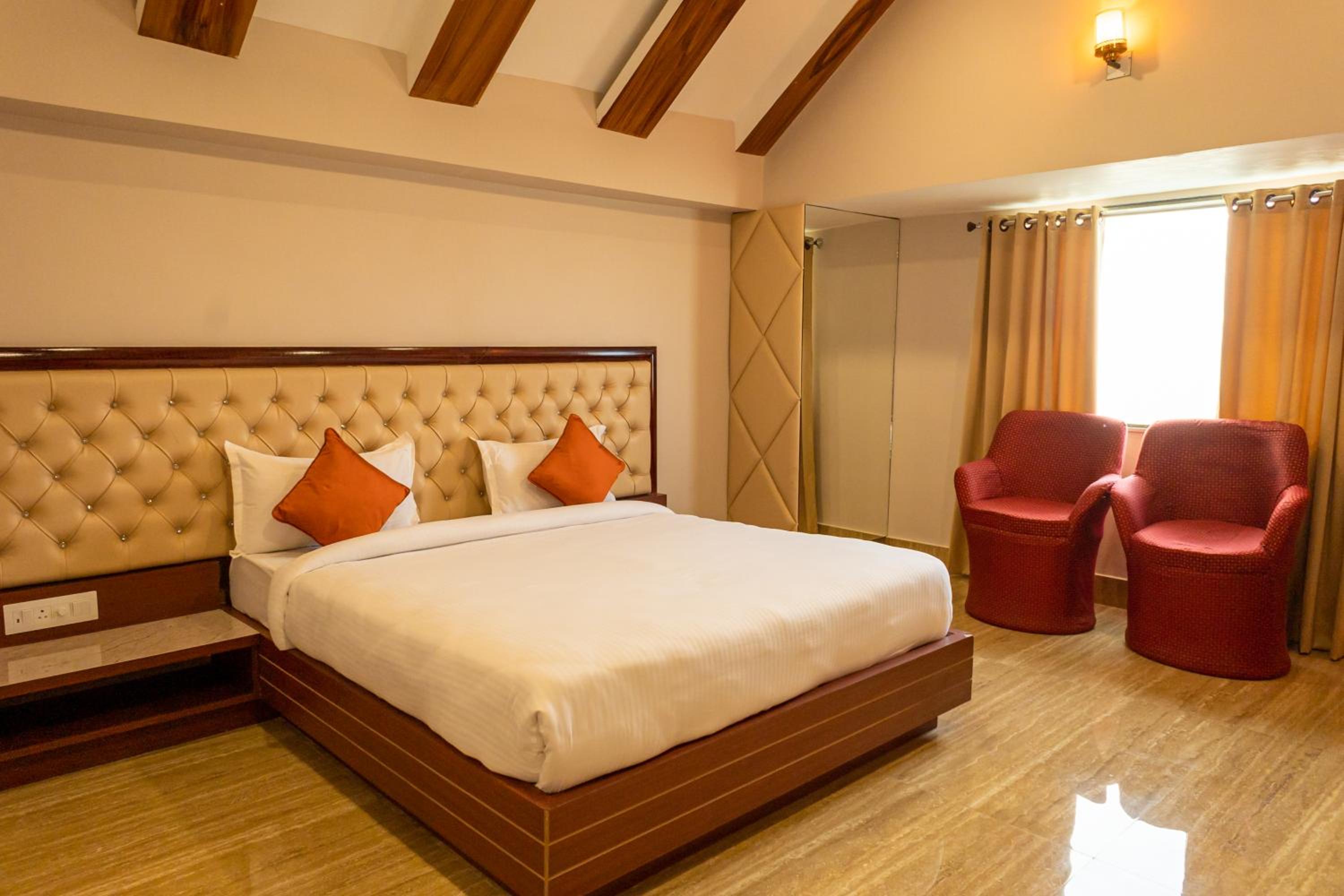Deluxe Double Room photo 3
