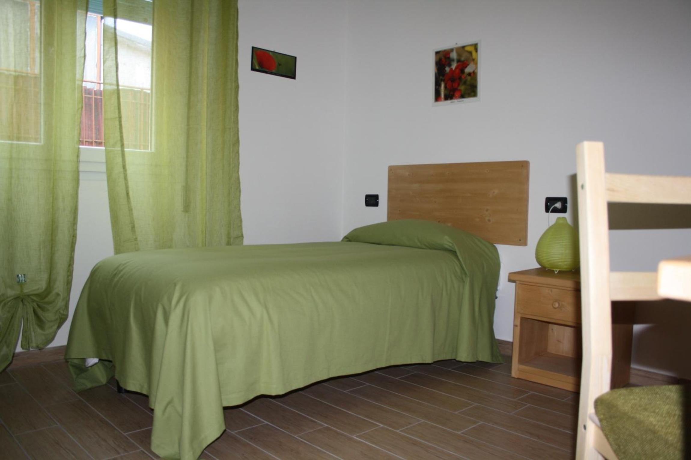 Single Room photo 1
