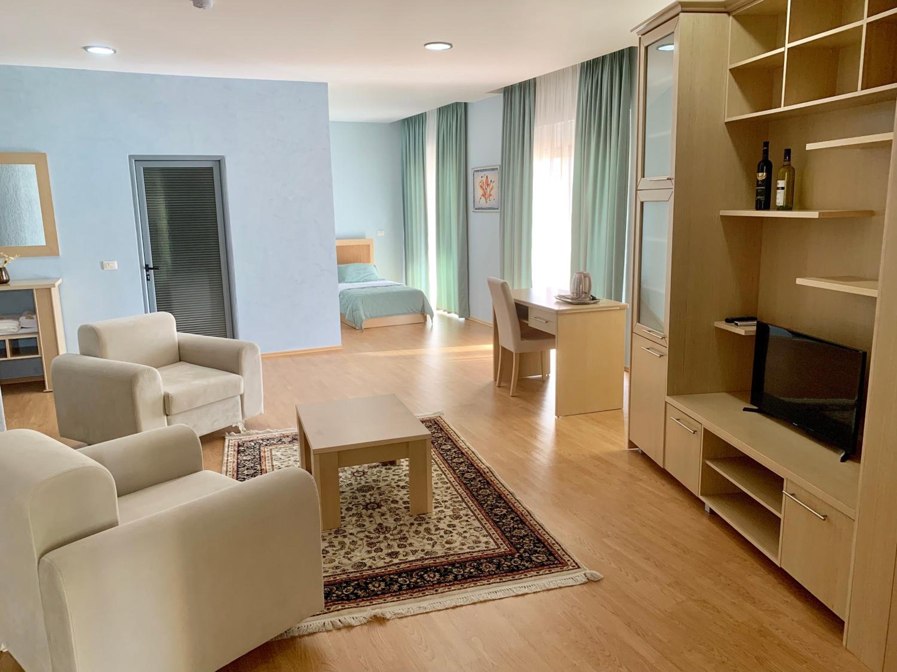 Standard Suite