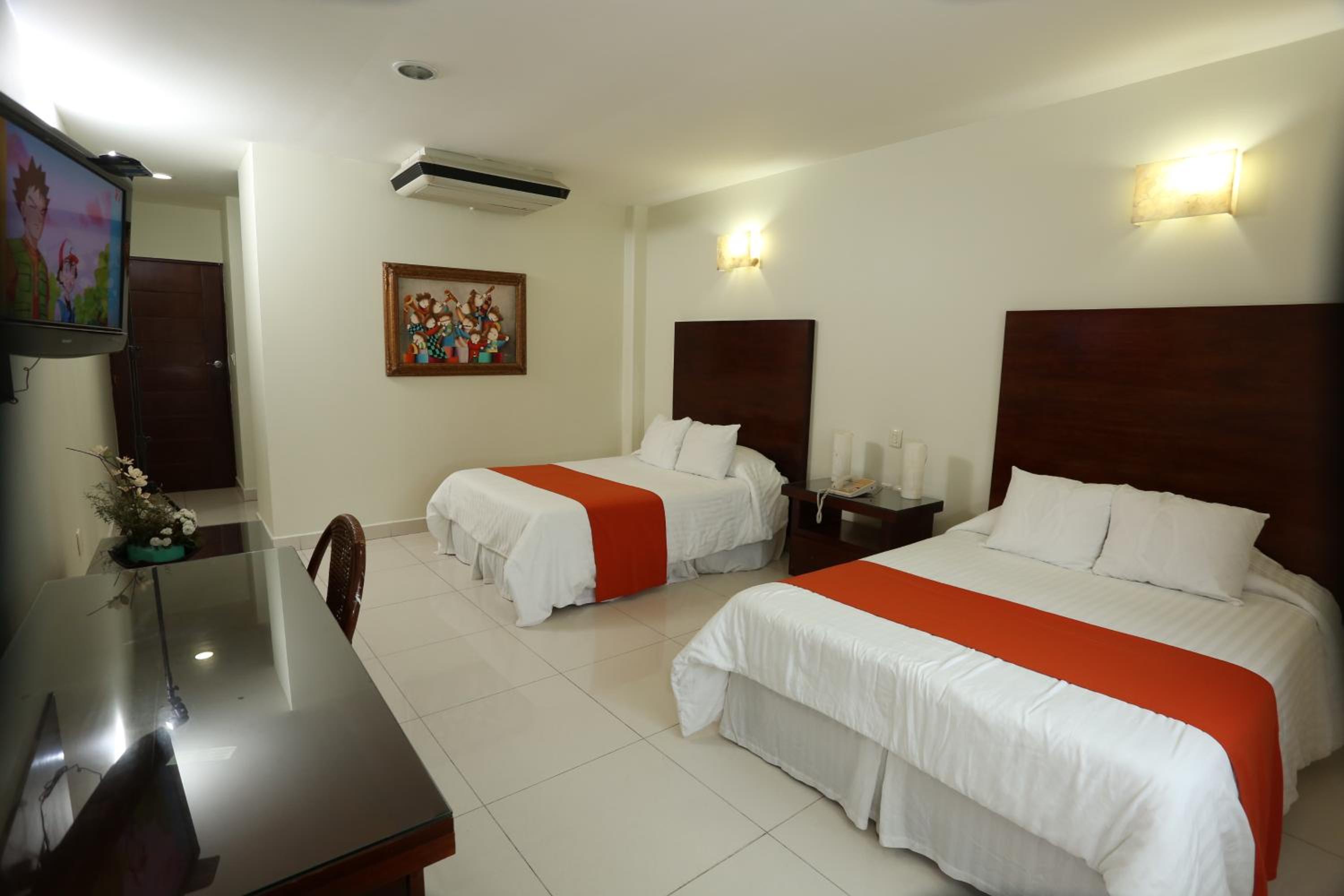 Deluxe Queen Room with Two Queen Beds