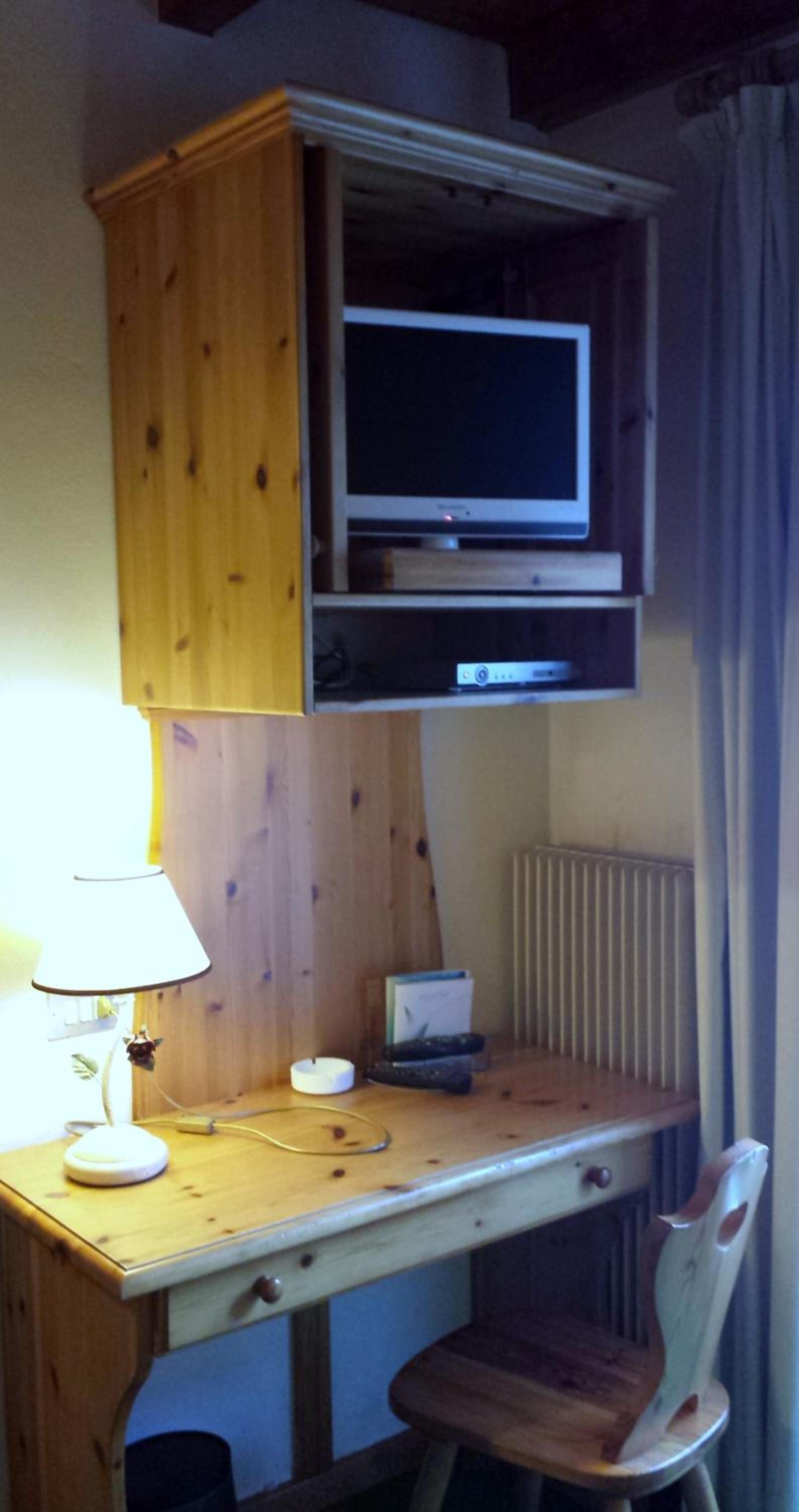 Single Room photo 3