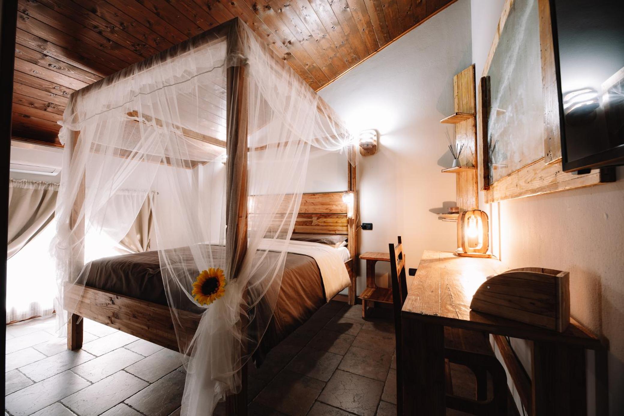 Double Room with Private Bathroom photo 1