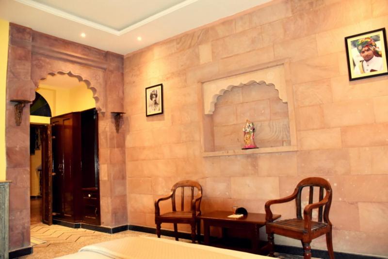 Deluxe Double Room with Castle View - Photo 3