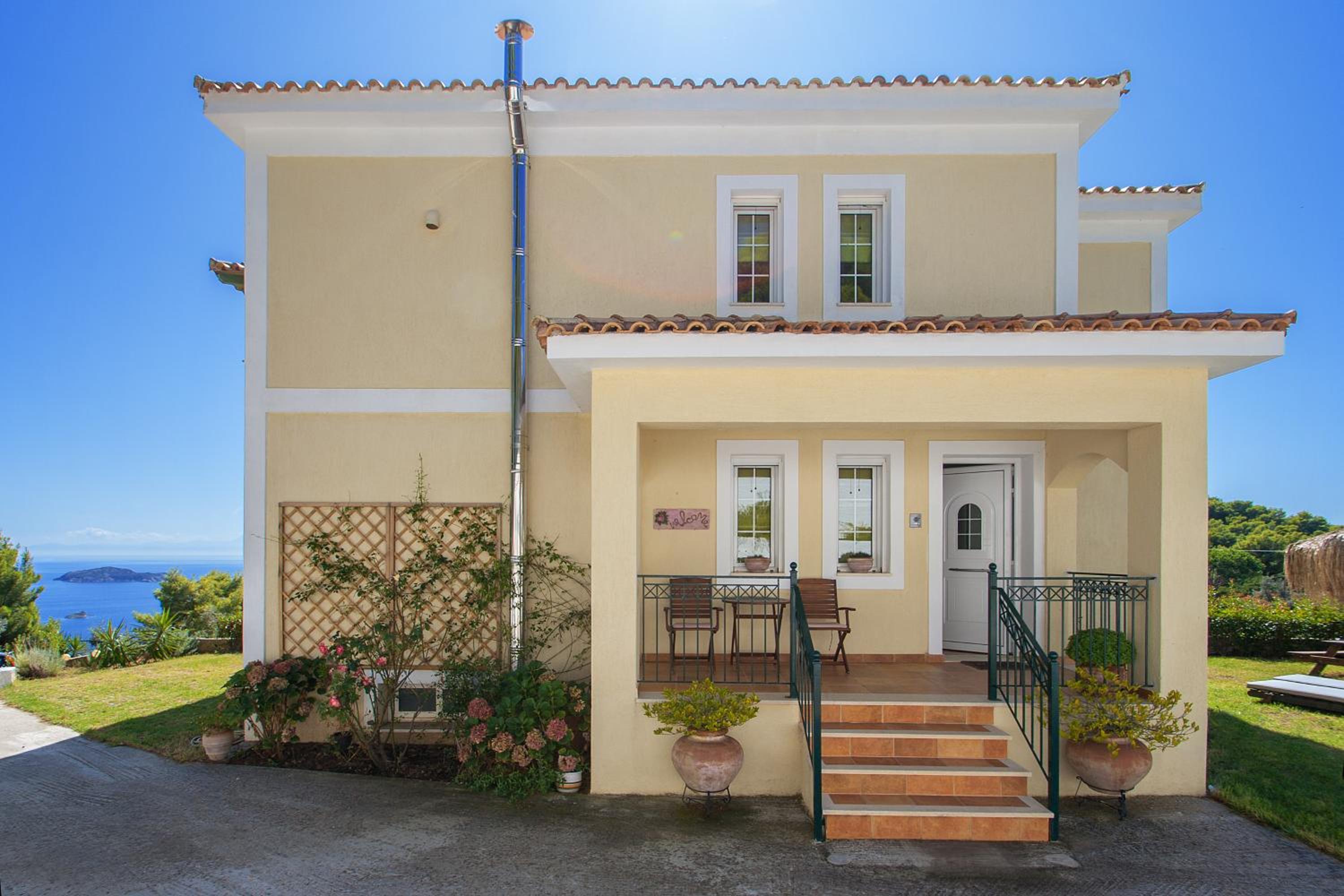 Villa with Sea View - Photo 38