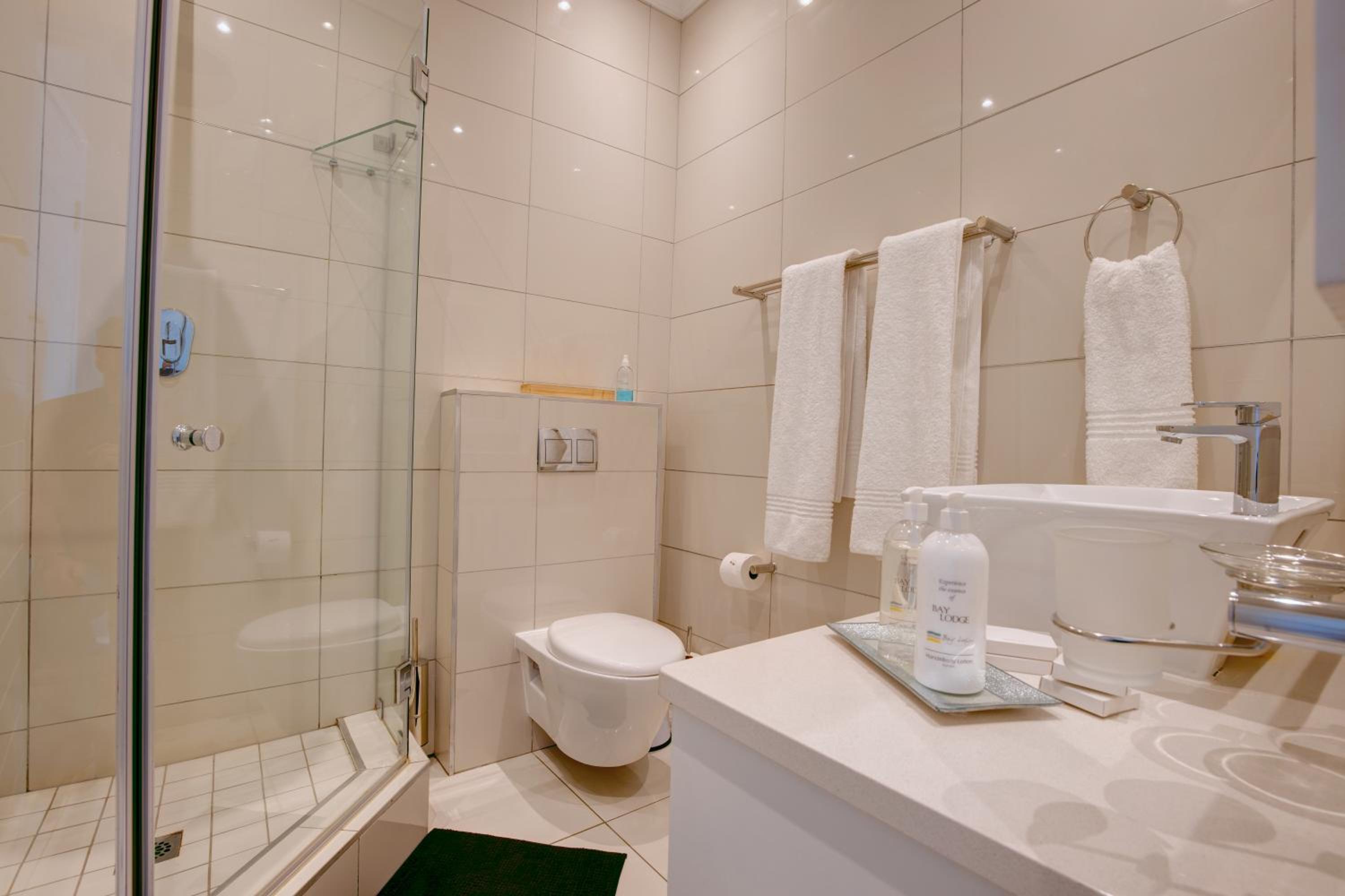 Double Room with Sea View - Photo 6