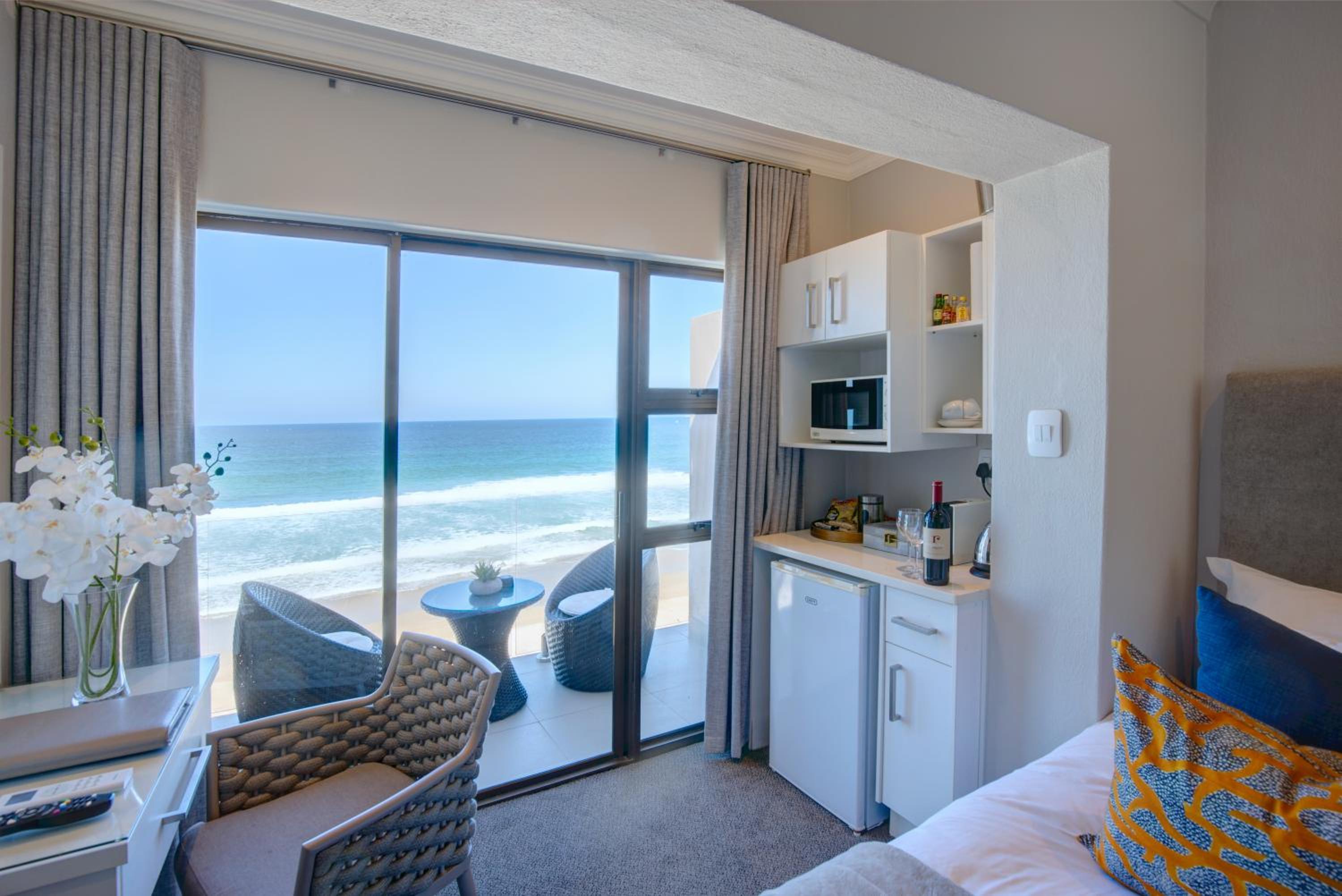 Studio with Sea View - Photo 3