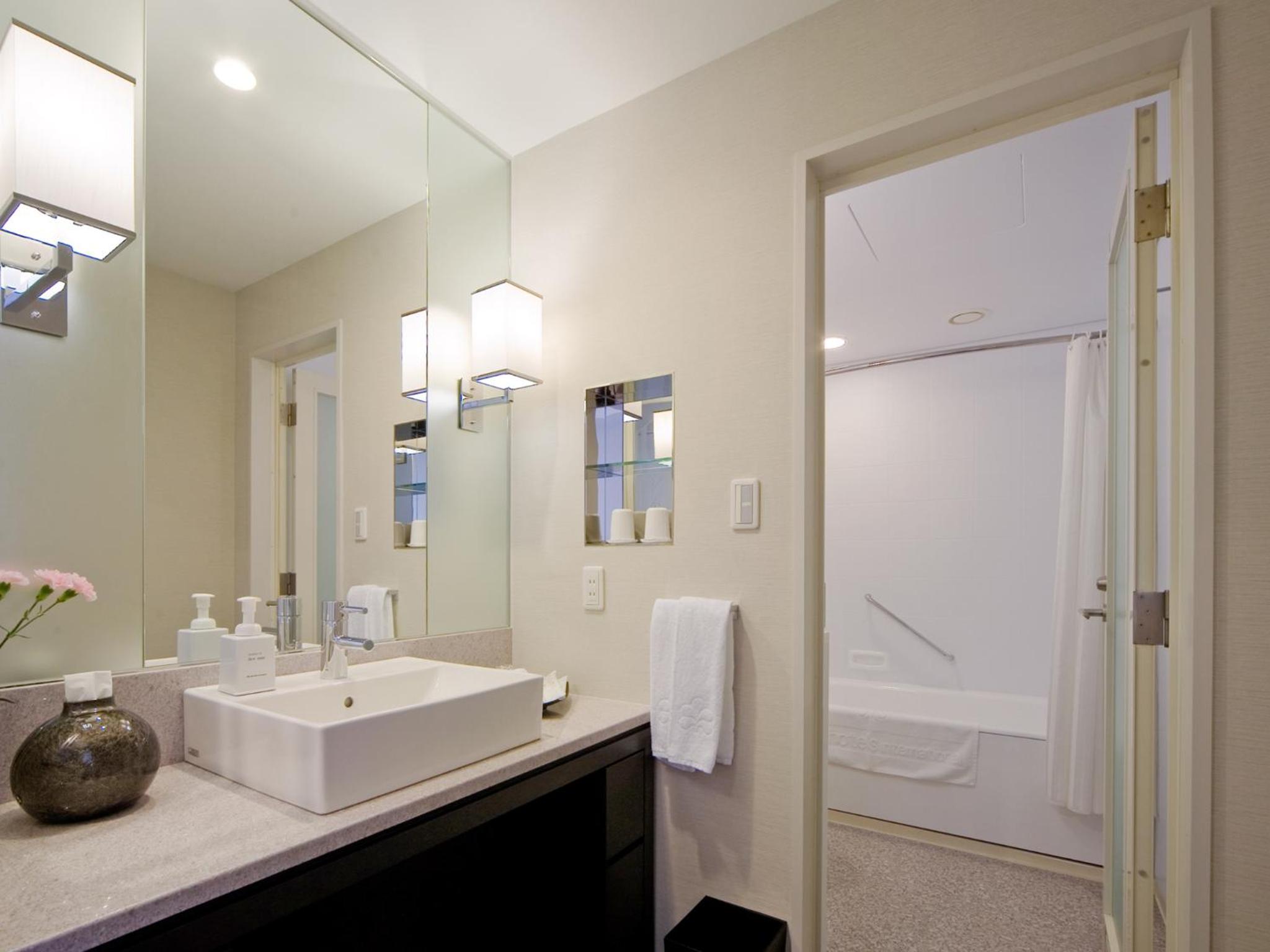 Stylish Twin Room - Non-Smoking - Photo 12