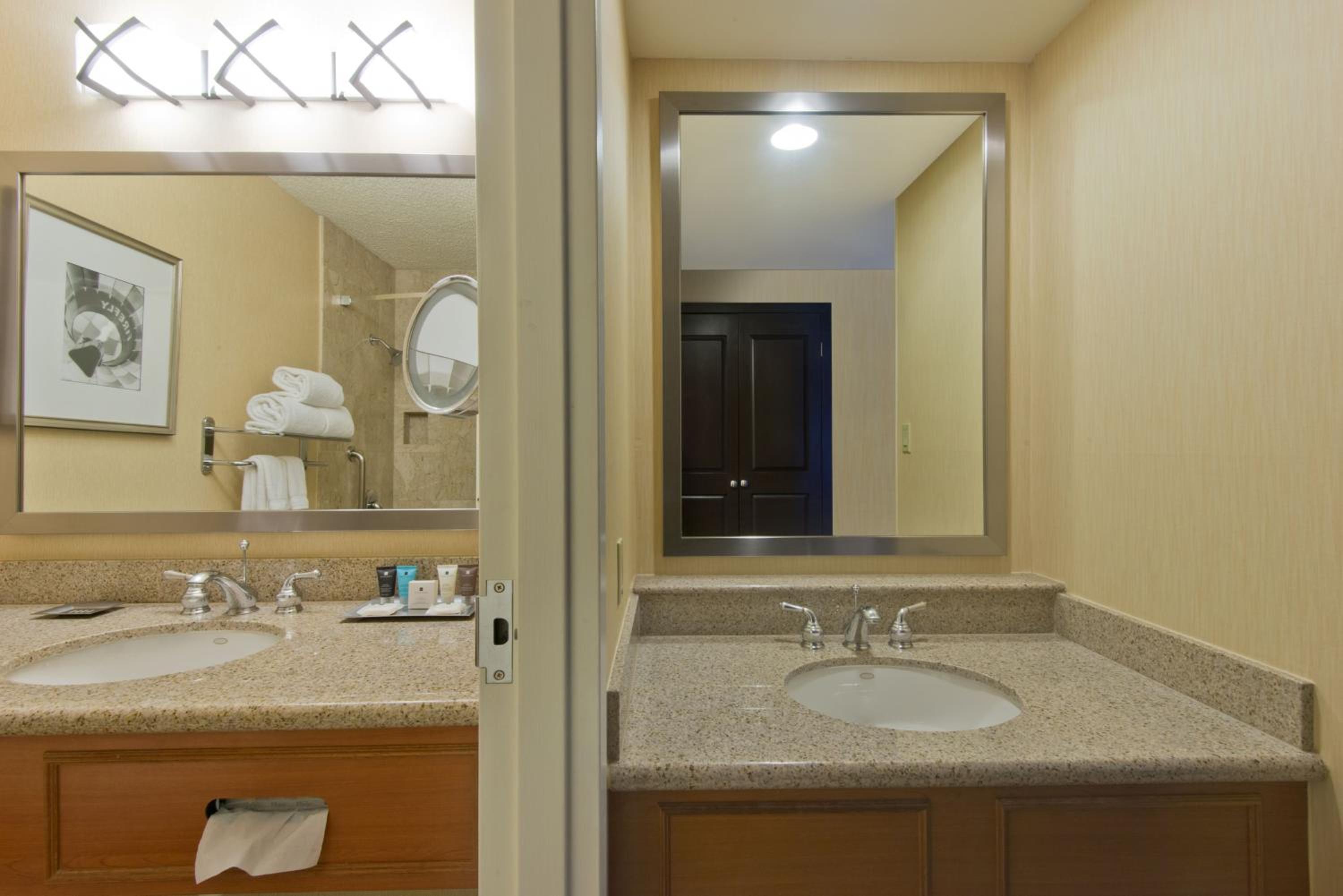 Executive Suite photo 2