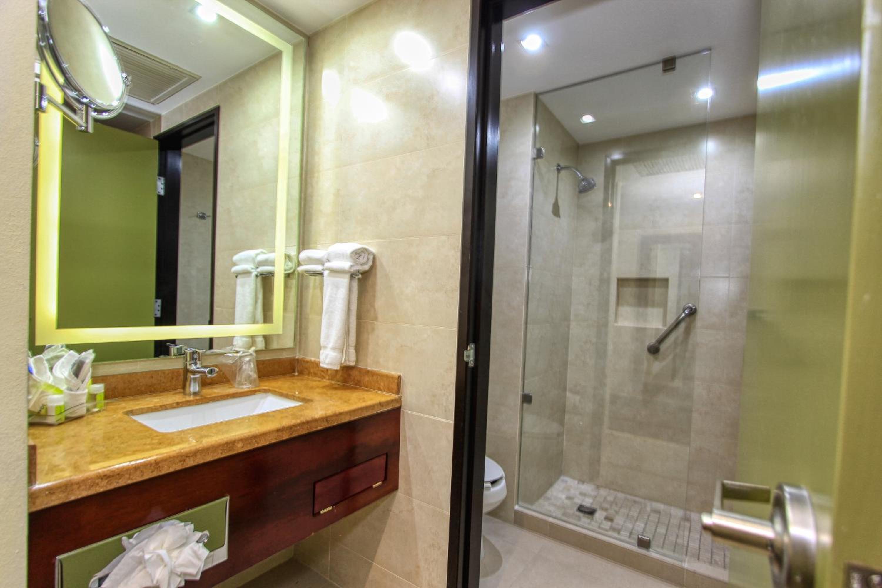 Standard Double Room with Two Double Beds - Photo 10