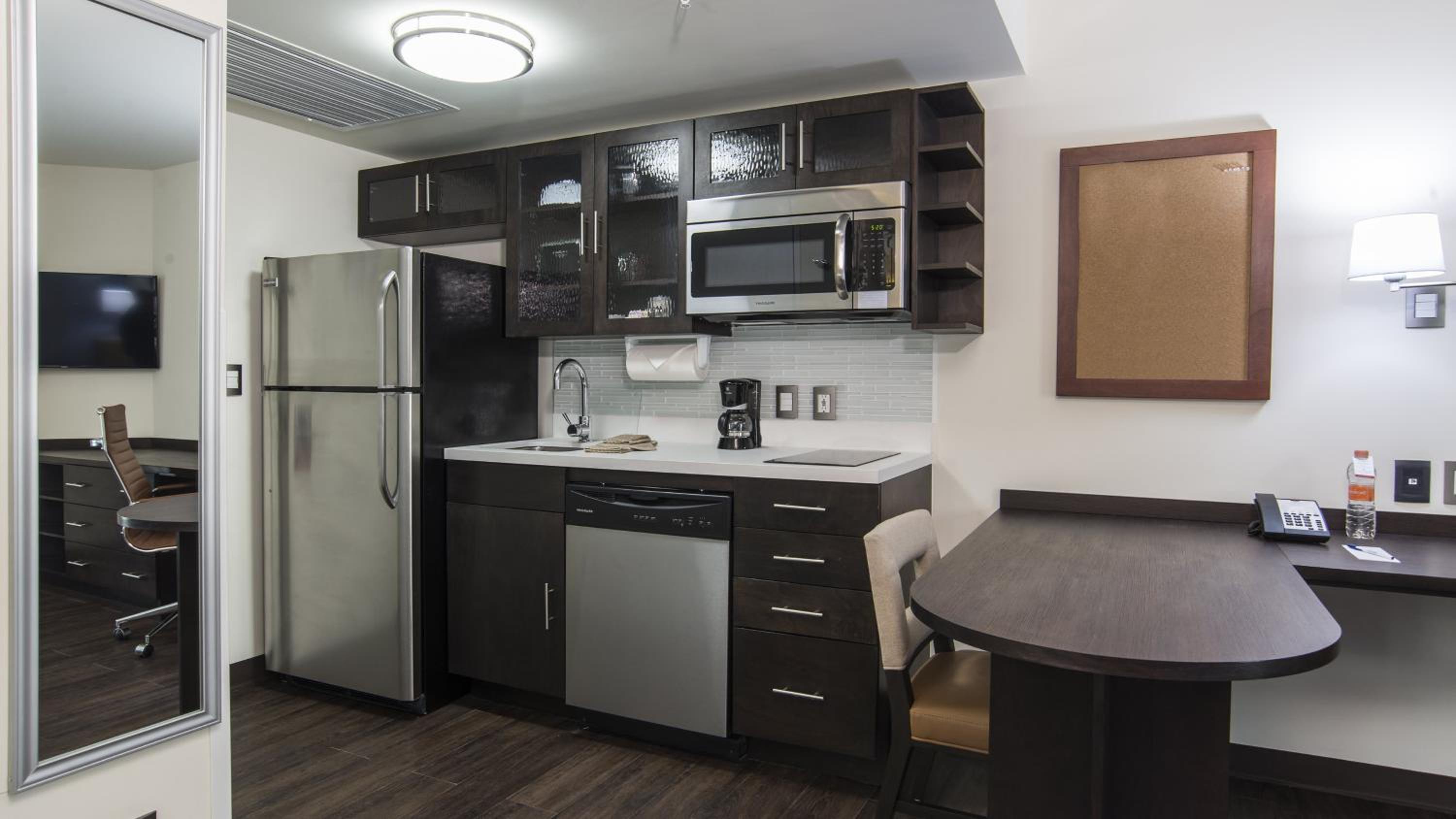 King Studio Suite photo 2
