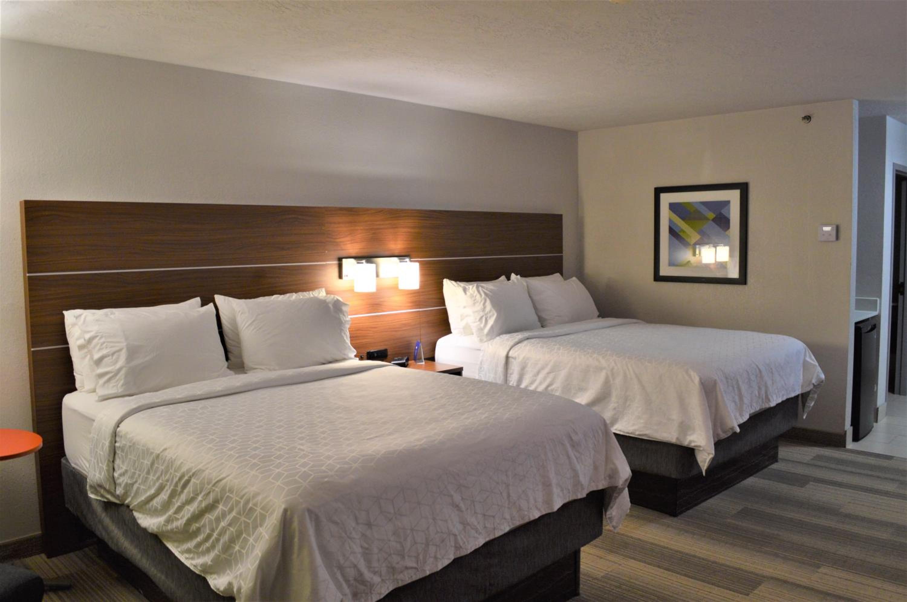 Standard Queen Room with Two Queen Beds and Extra Floor Space - Photo 1
