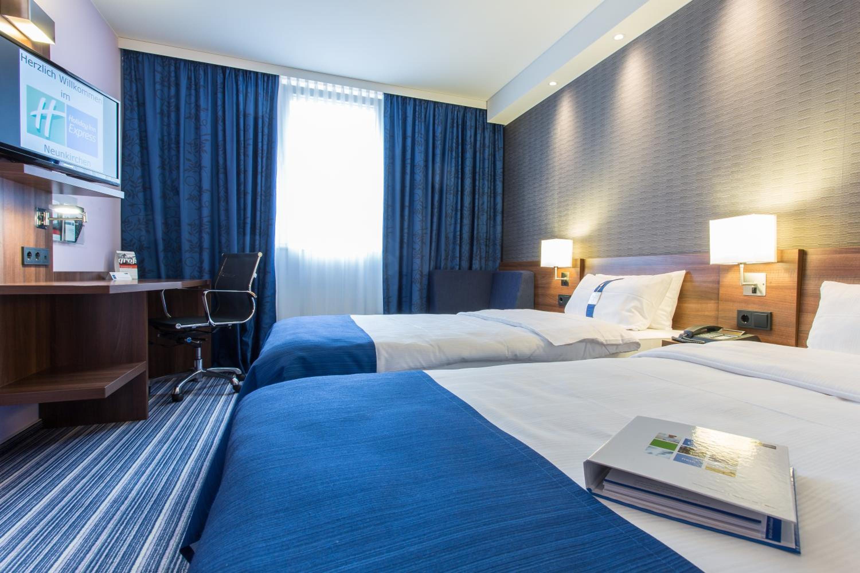 Standard Room with Two Single Beds photo 3