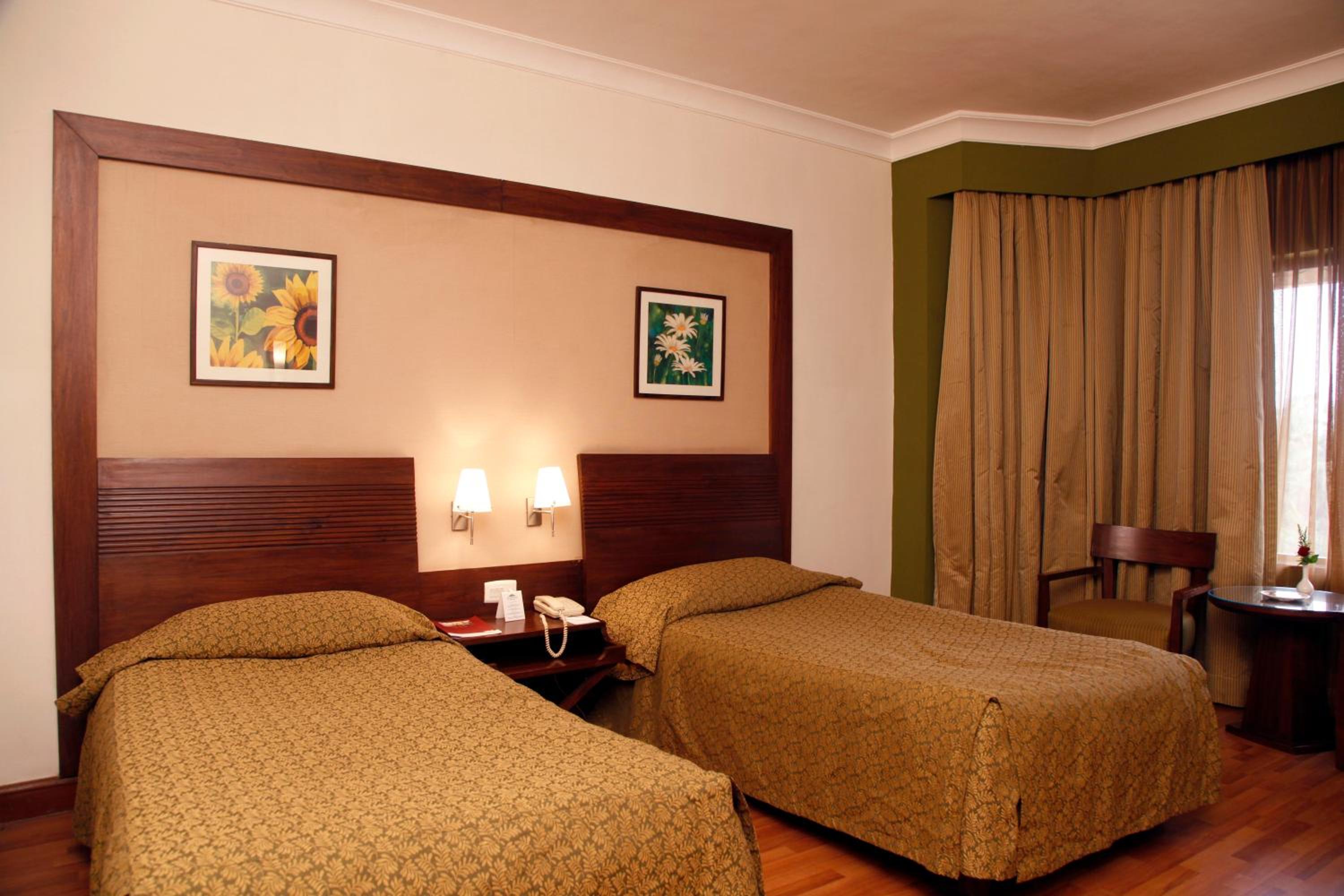 Palm View Deluxe Room Twin Bed  - Photo 4