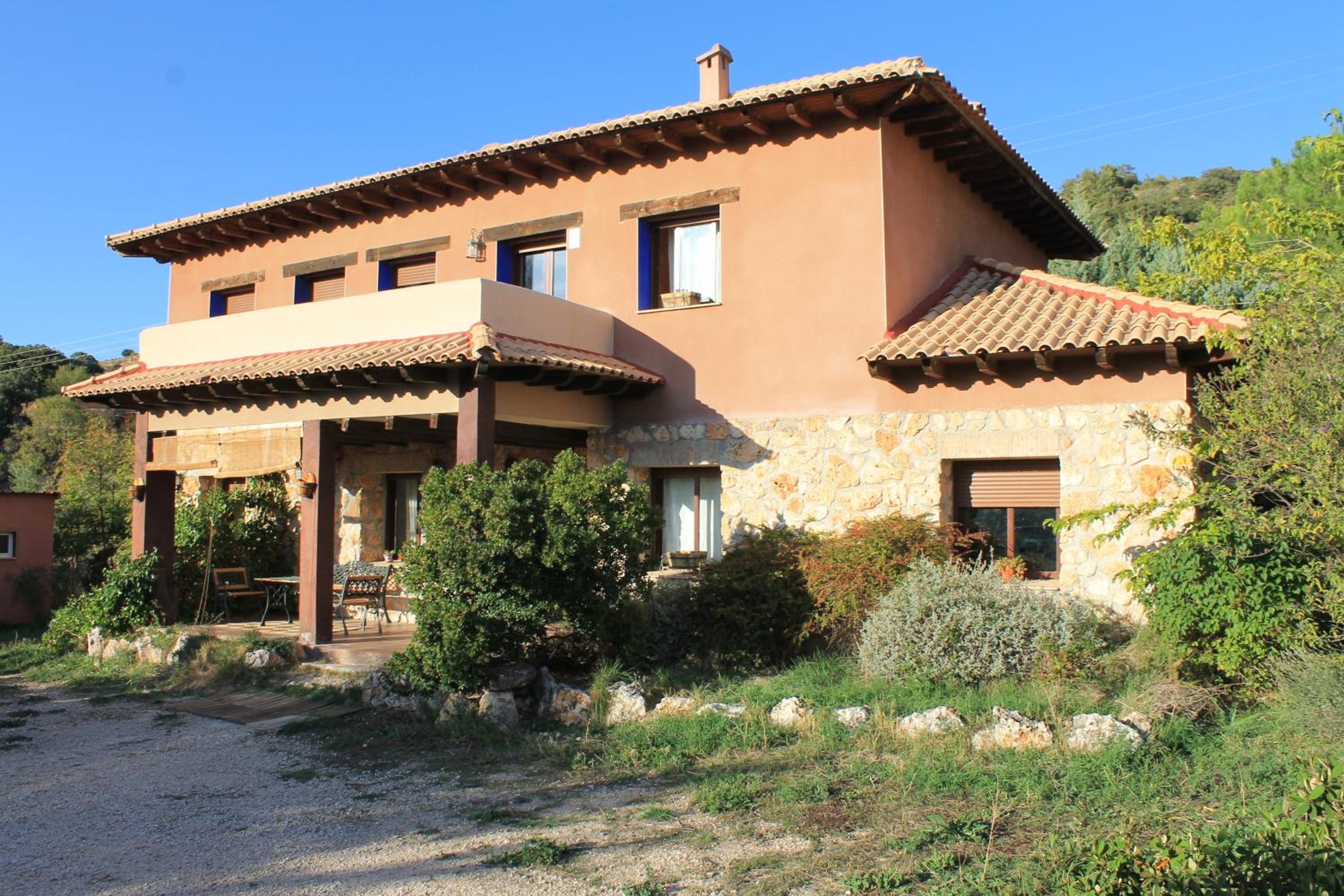 Casa de cuatro habitaciones