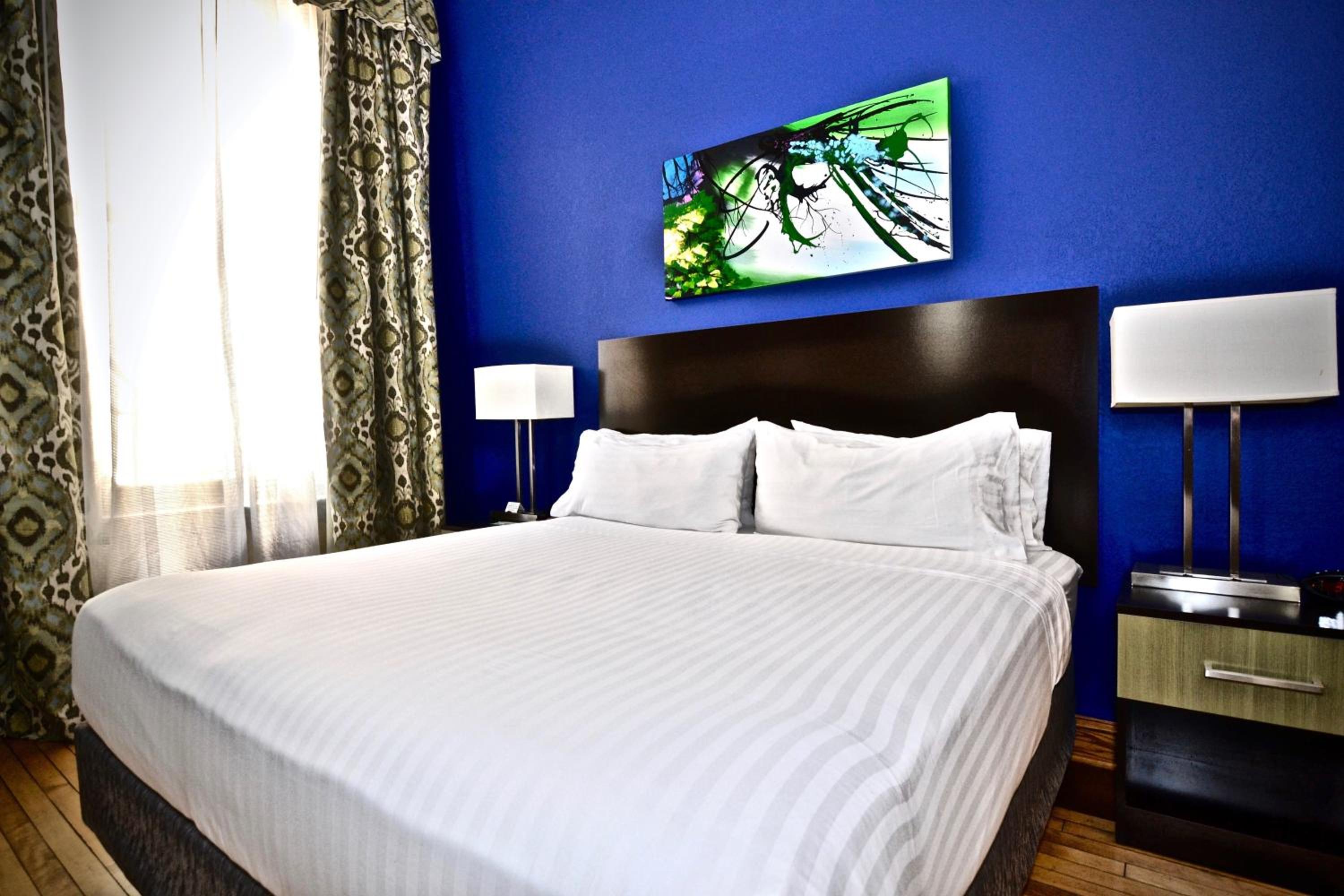 Standard King Room