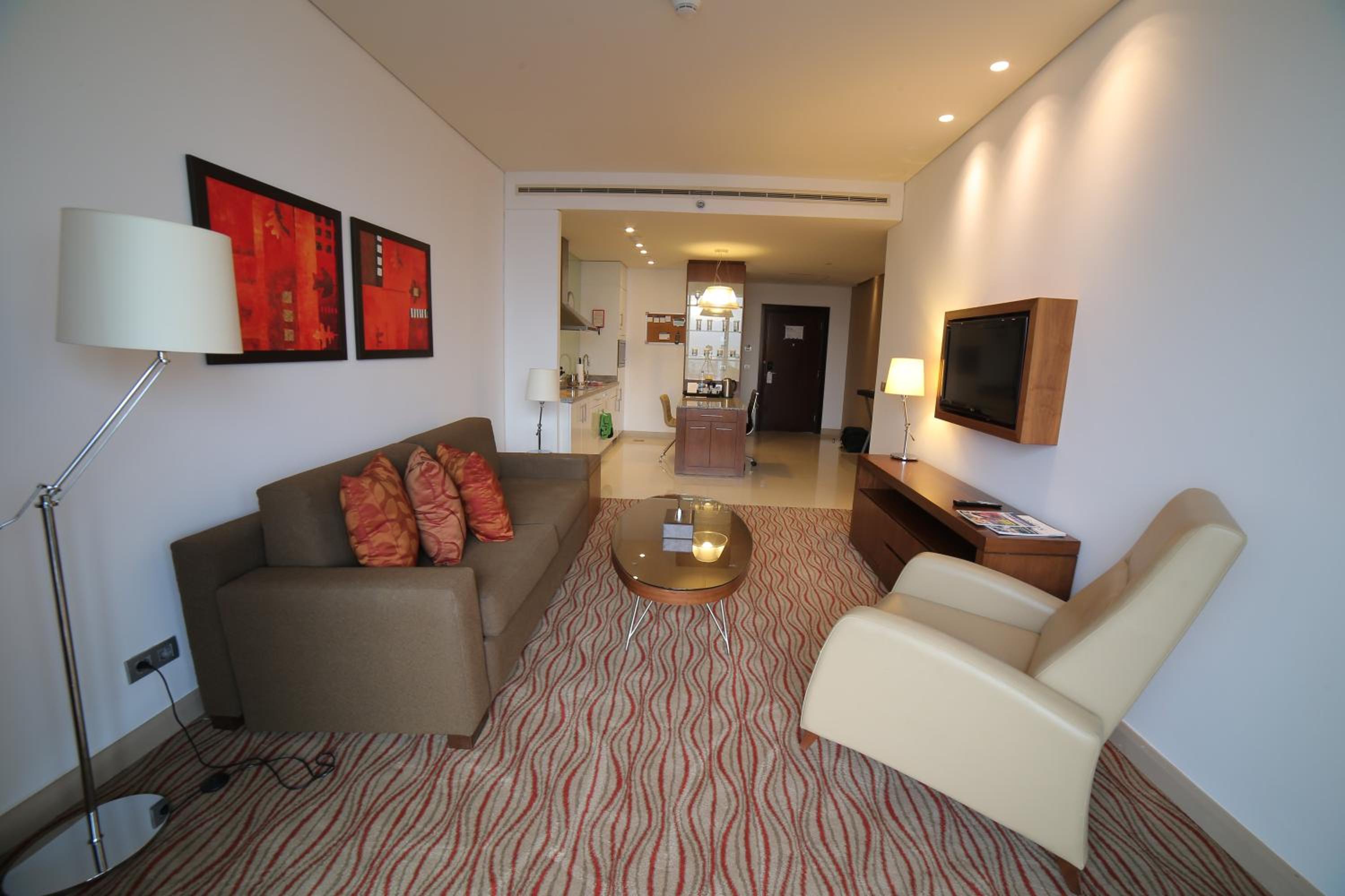 One-Bedroom Suite with Balcony and City View - Non Smoking - Photo 1
