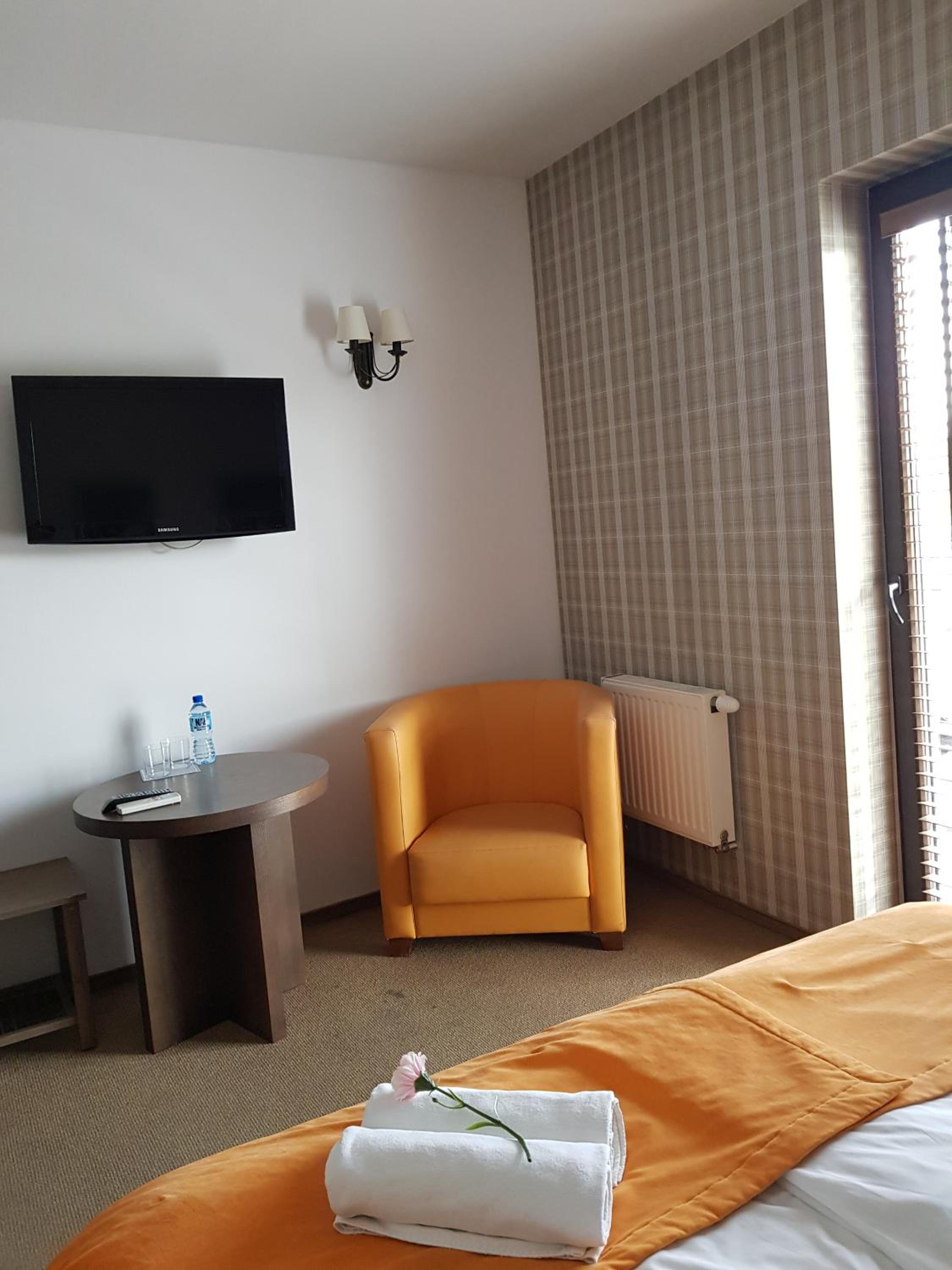 Deluxe Twin Room - Photo 7