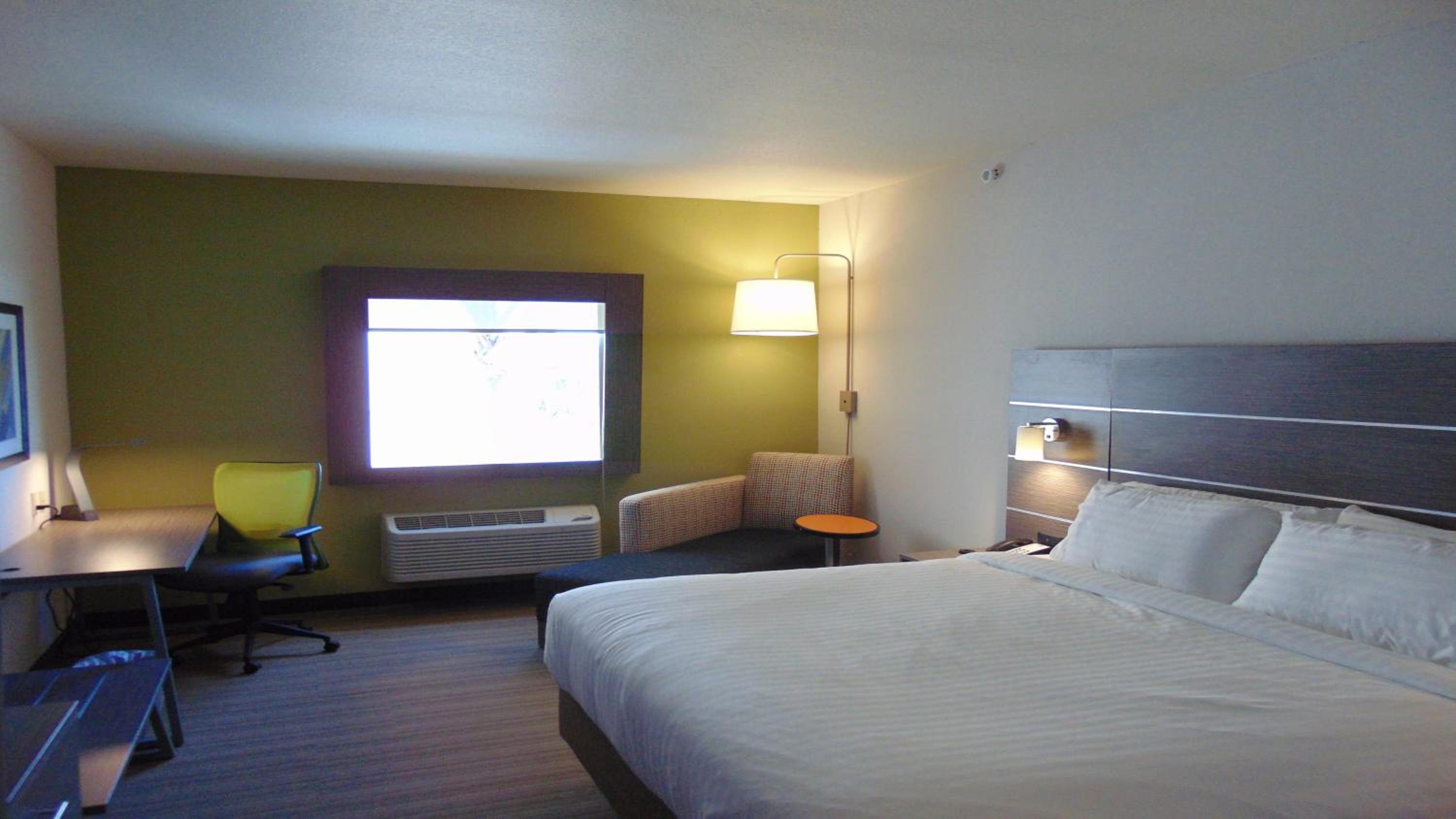 Standard King Room