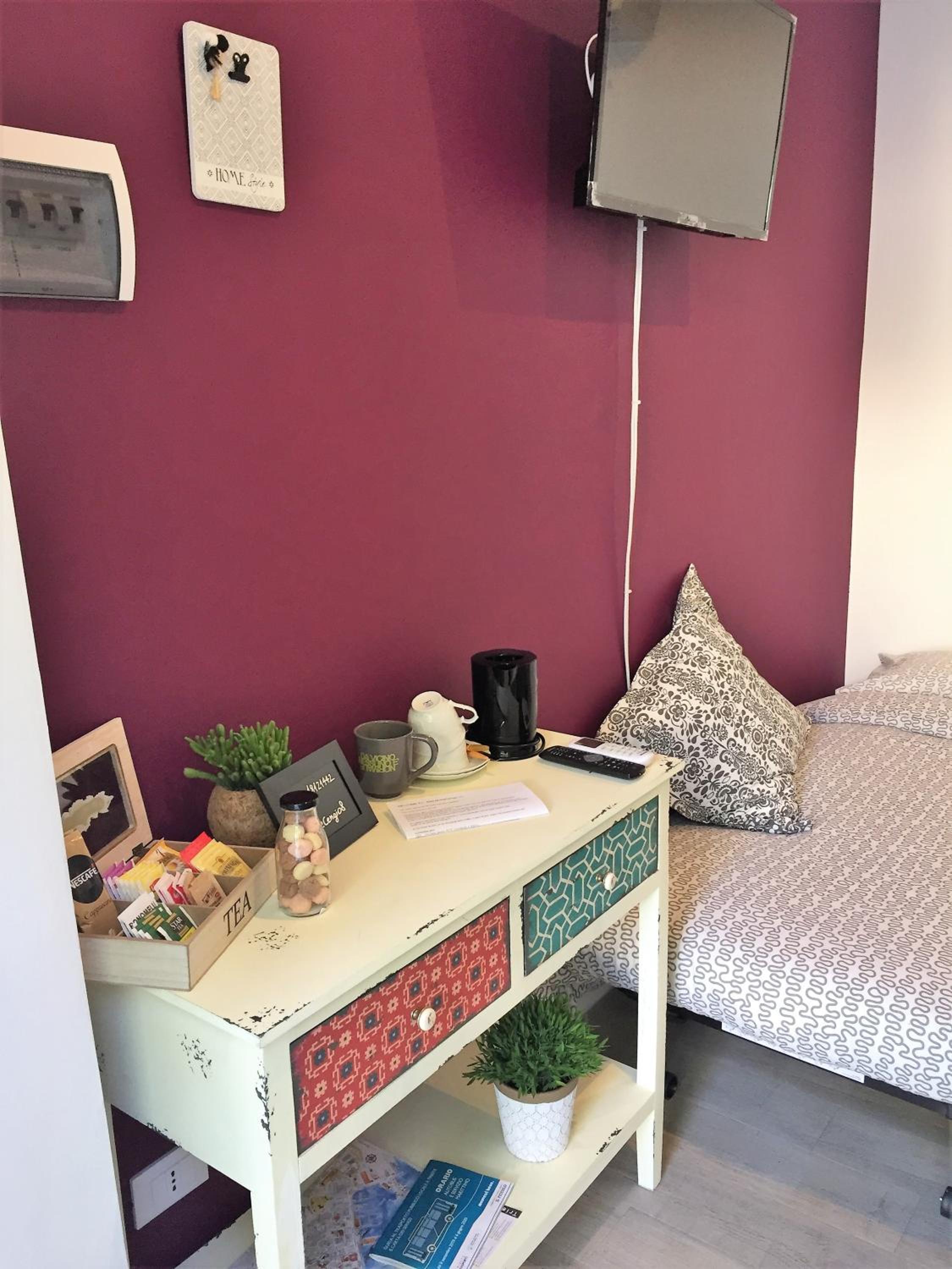 Triple Room with Private Bathroom - Photo 8