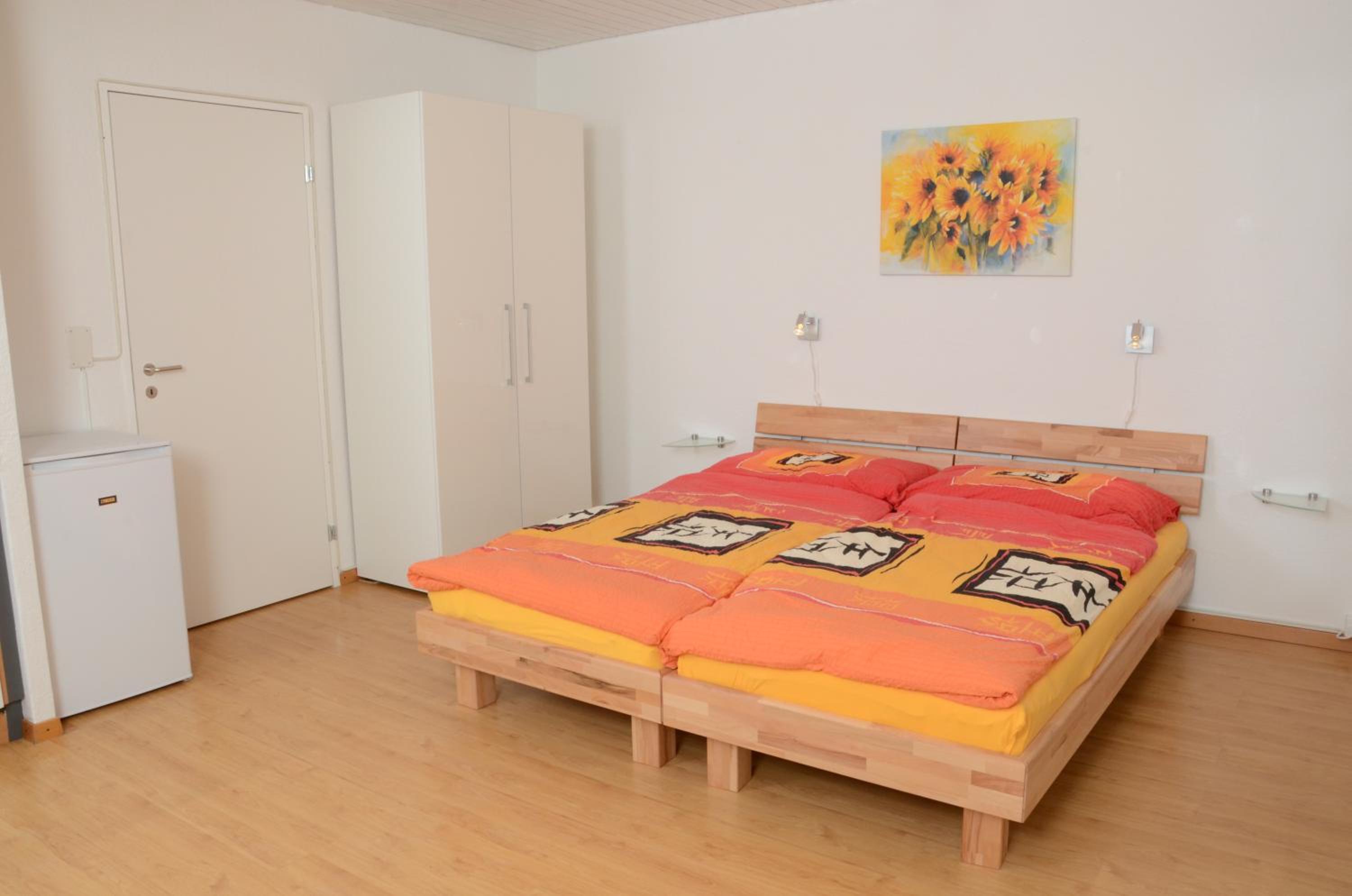 Studio with Kitchenette and Shared Bathroom