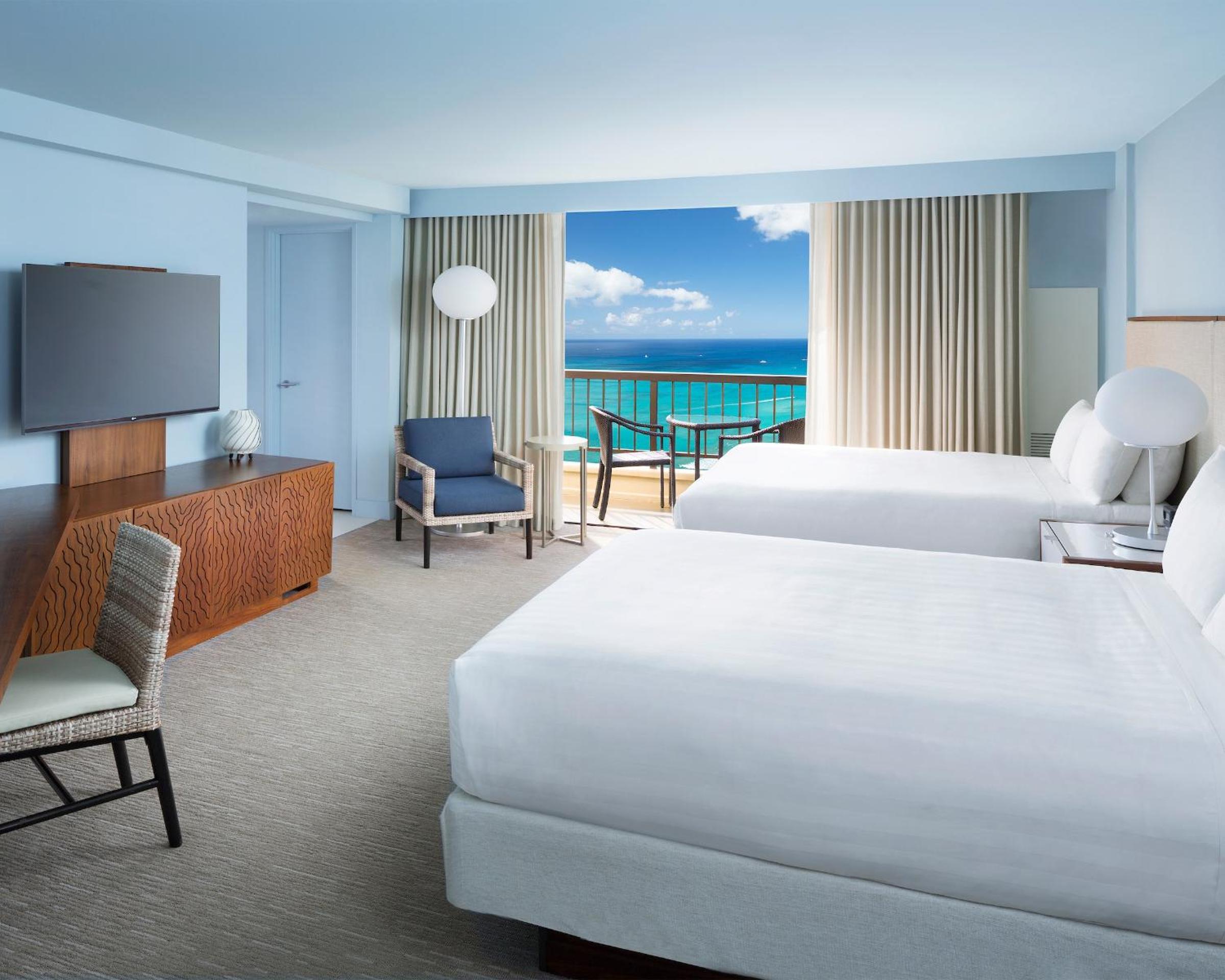 Queen Room with Two Queen Beds - Oceanfront - Photo 2