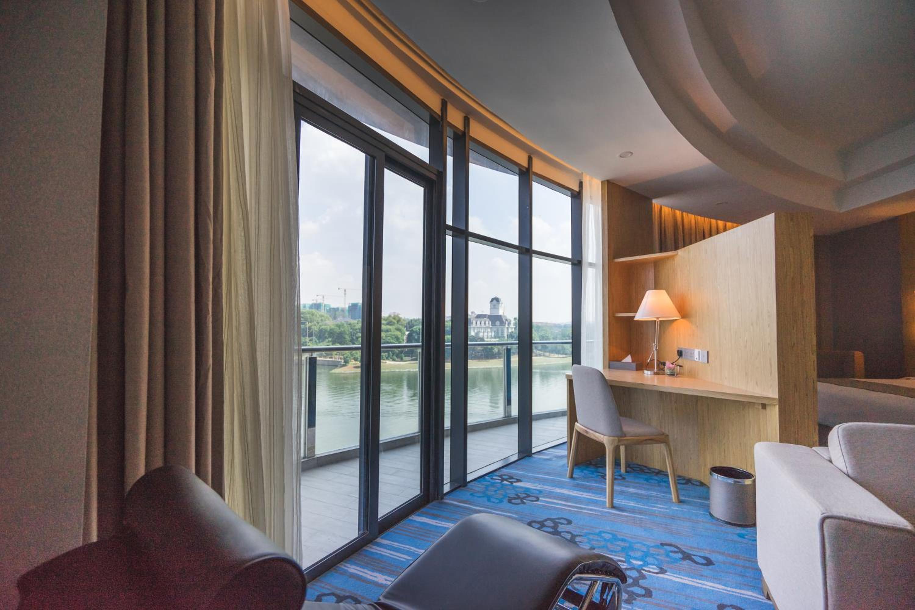 Executive Suite