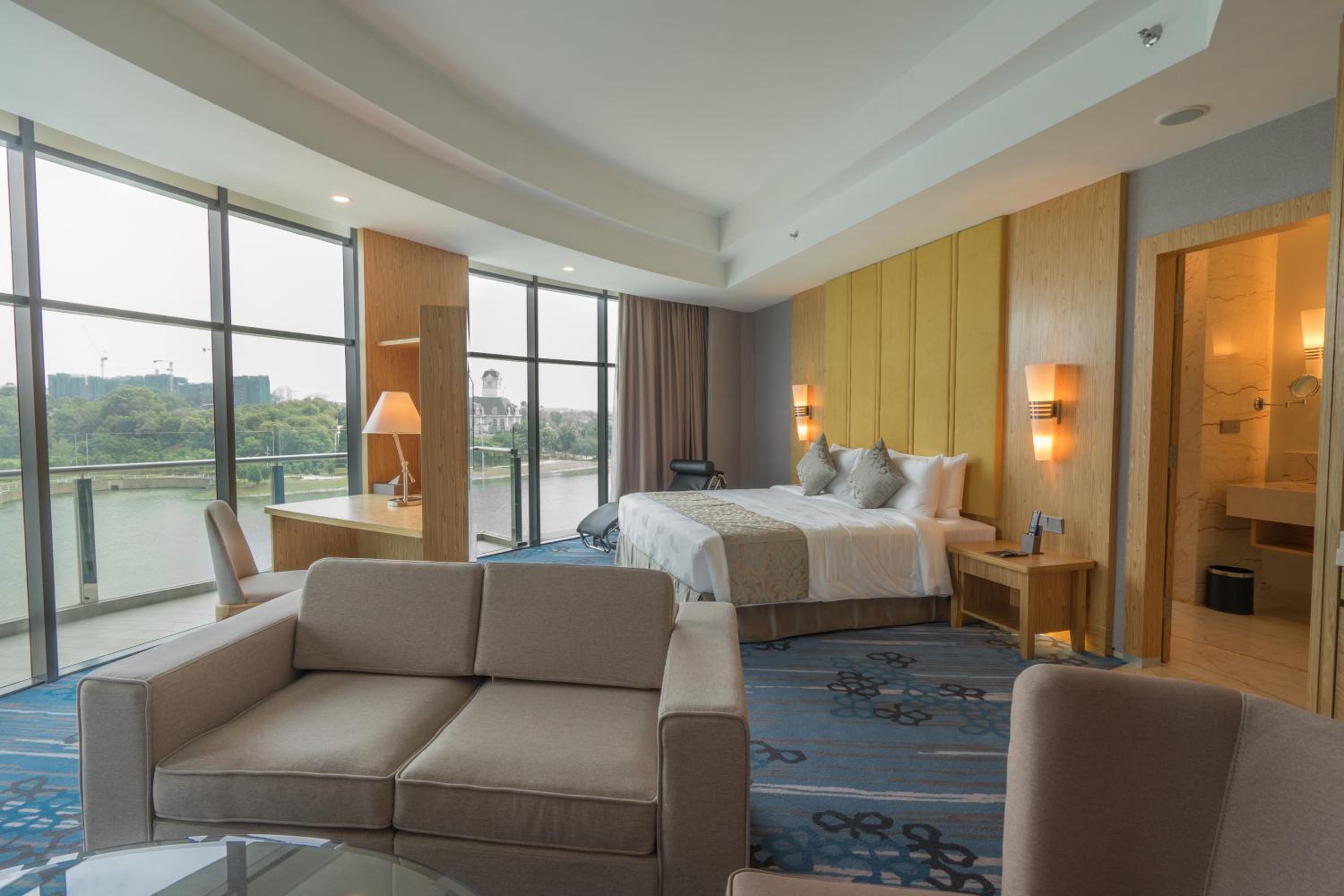 Executive Suite