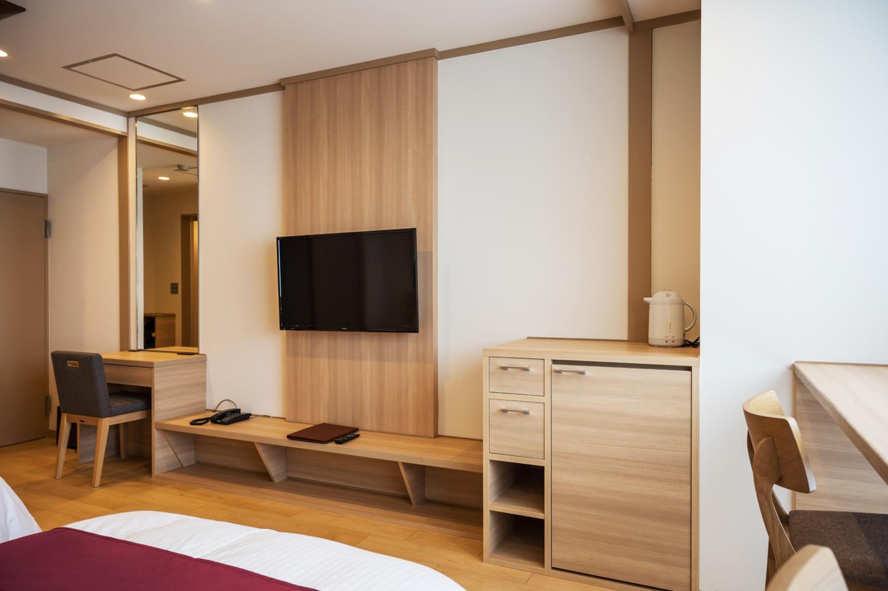Standard Twin Room - Photo 3