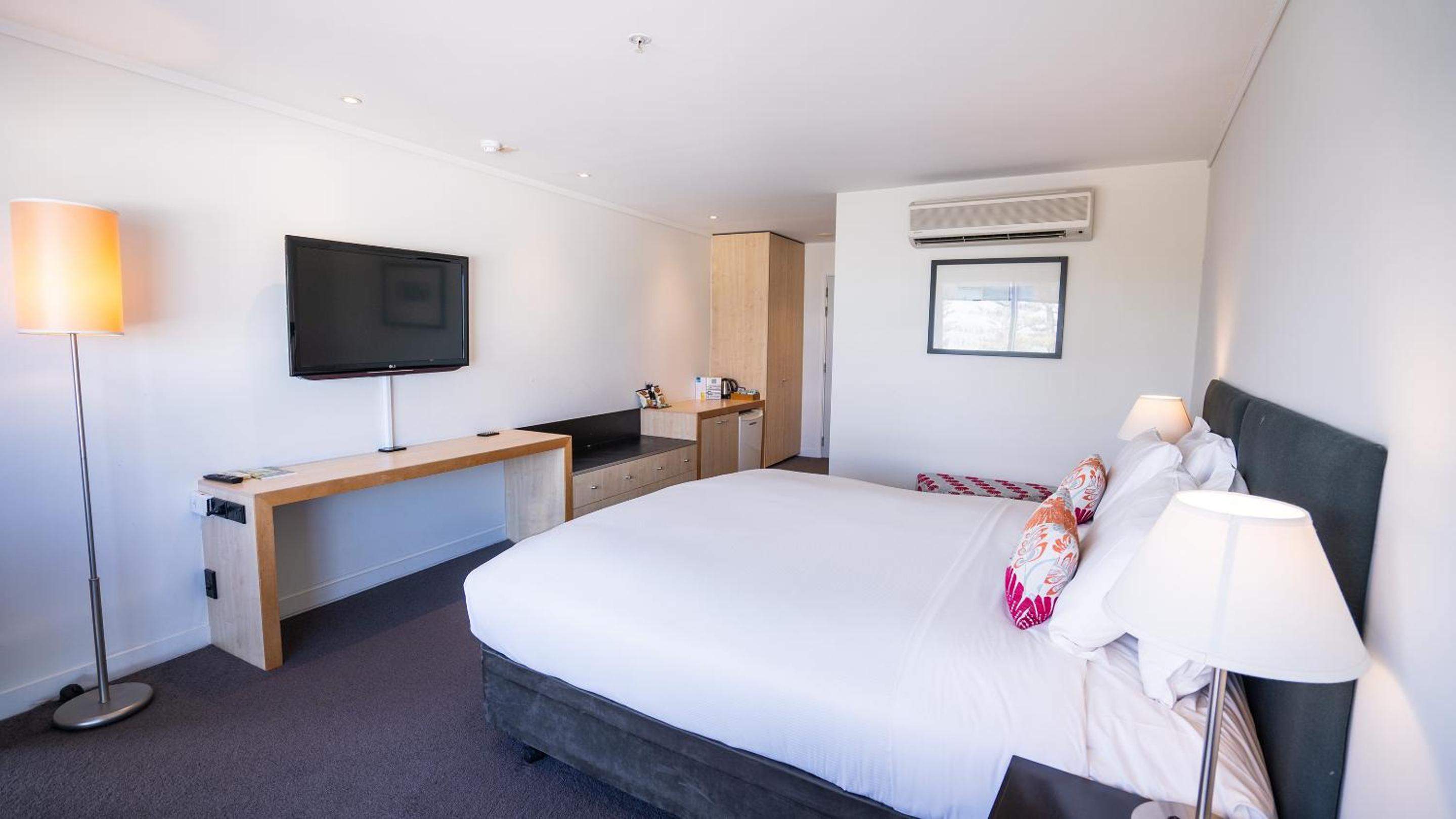 Superior King Room - Photo 2