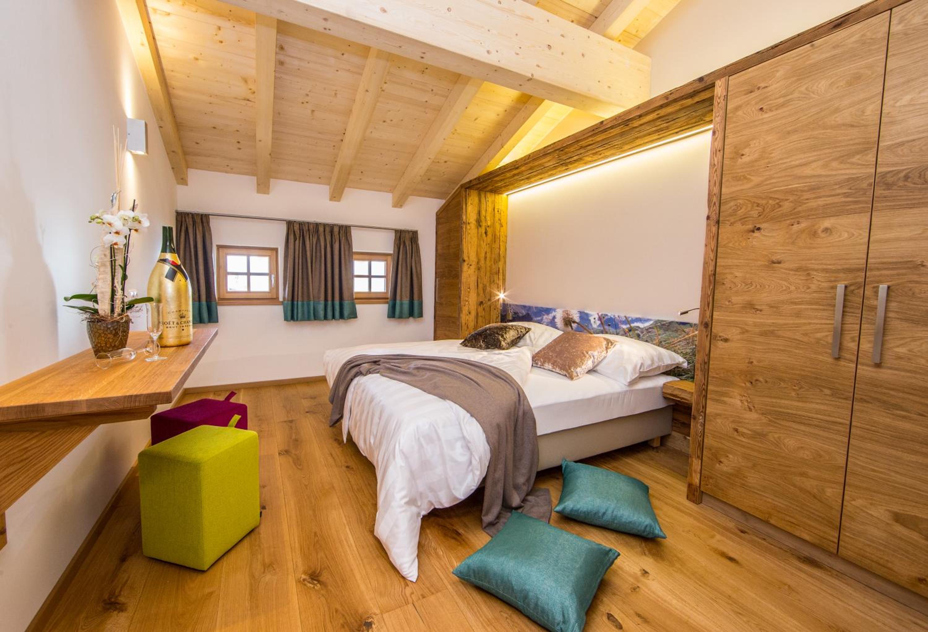One-Bedroom Apartment with Balcony photo 3