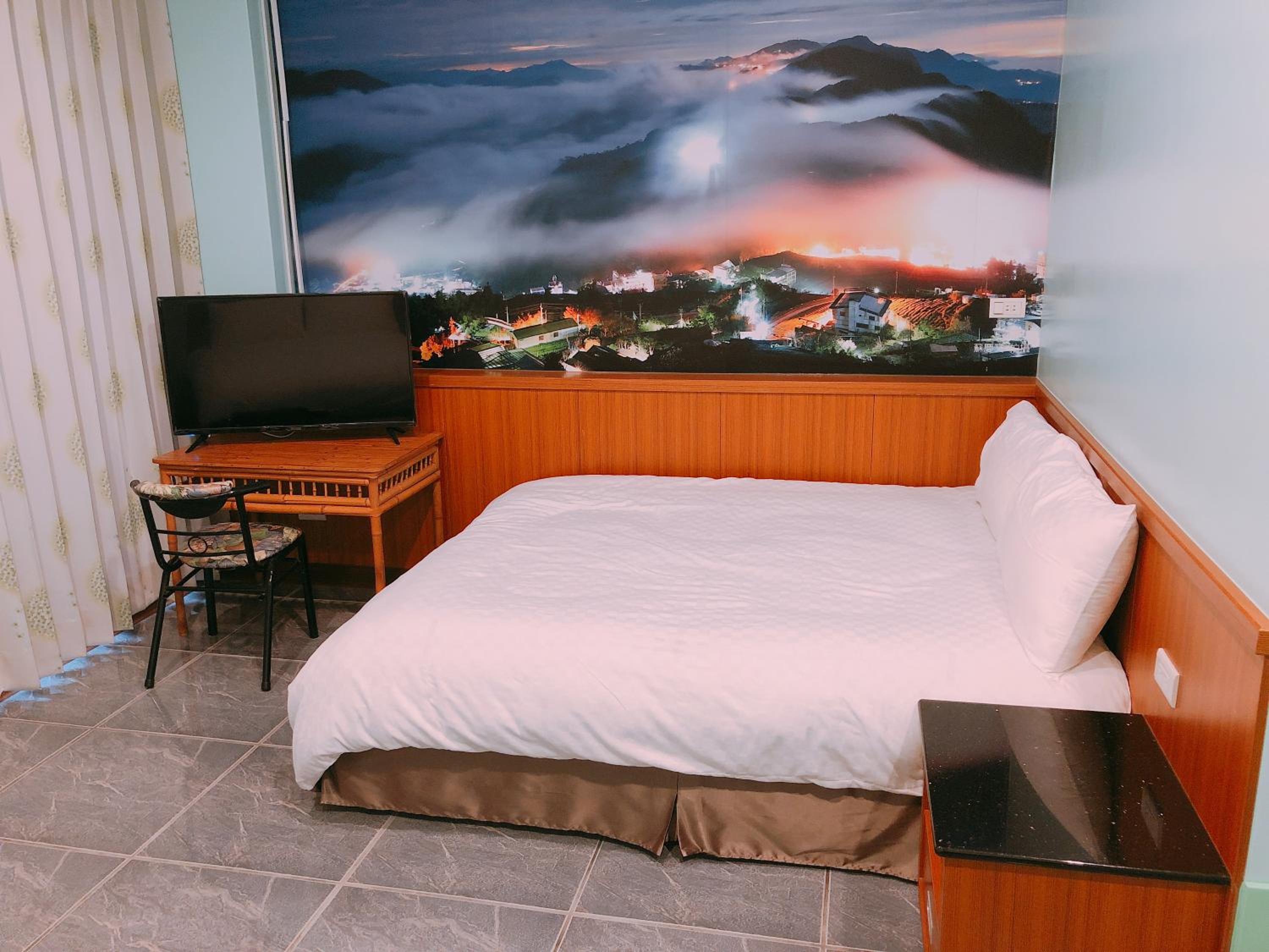 Twin Room with Private Bathroom
