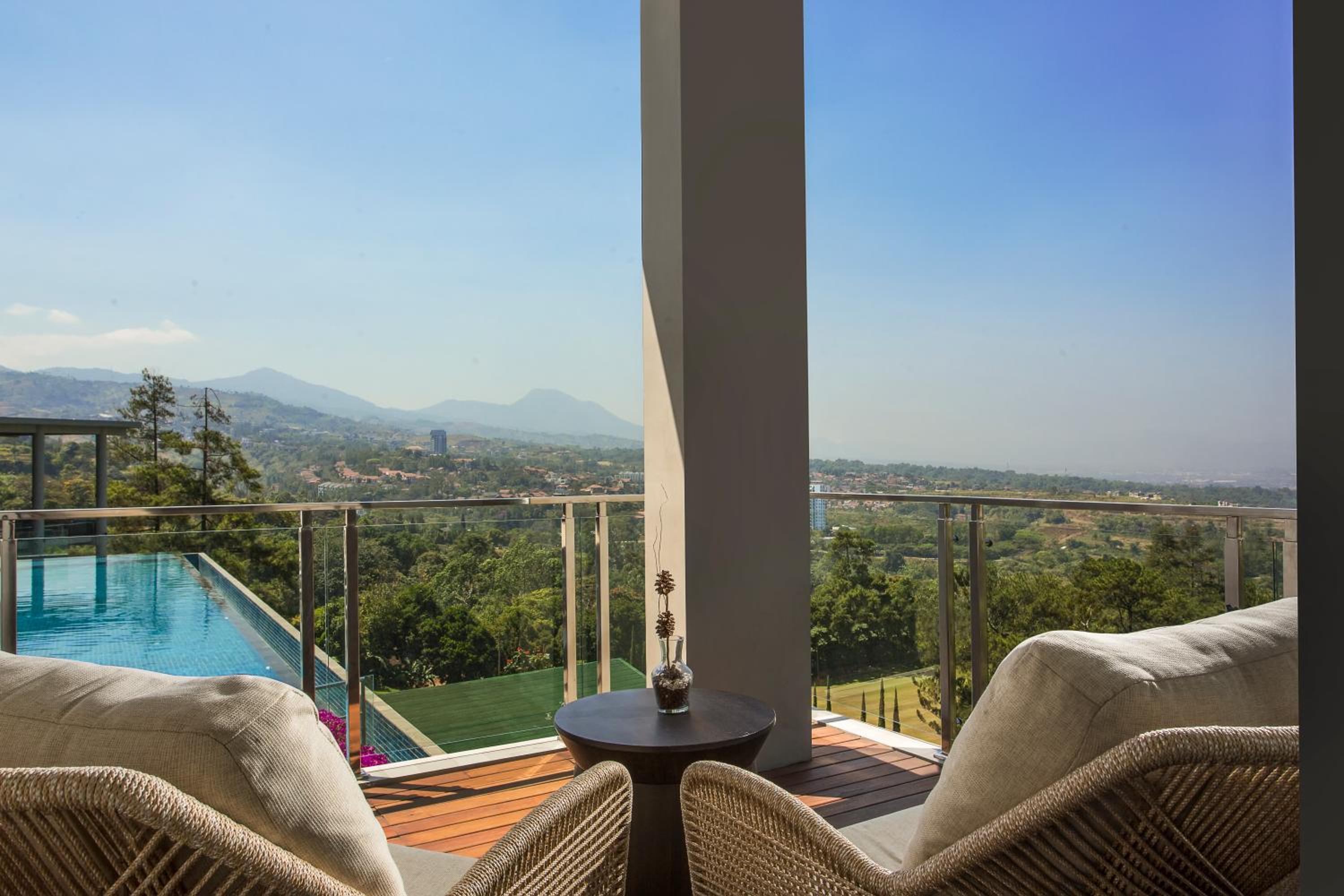 Dago Family Suite with Balcony - Photo 2