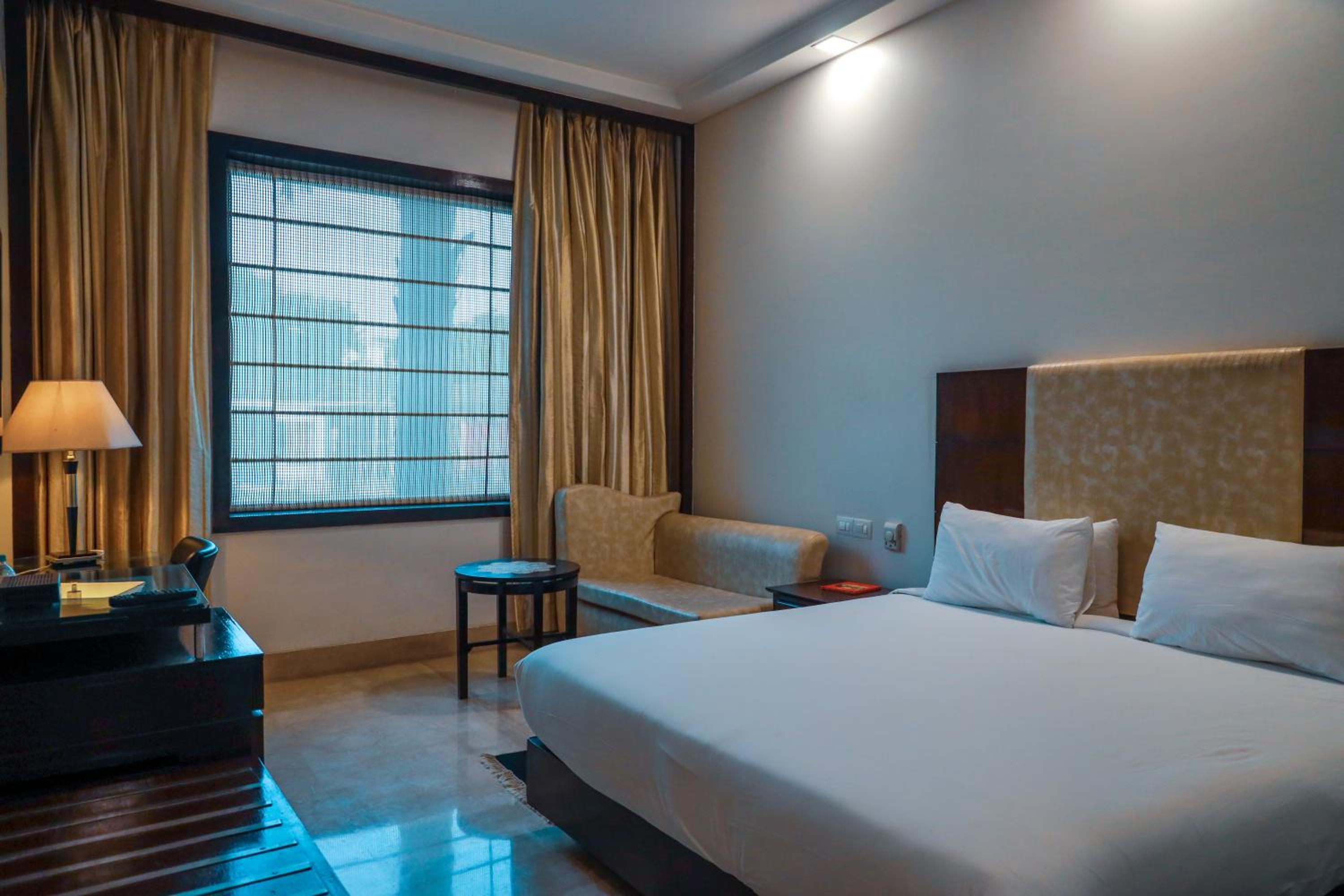 Deluxe Double Room - Photo 10