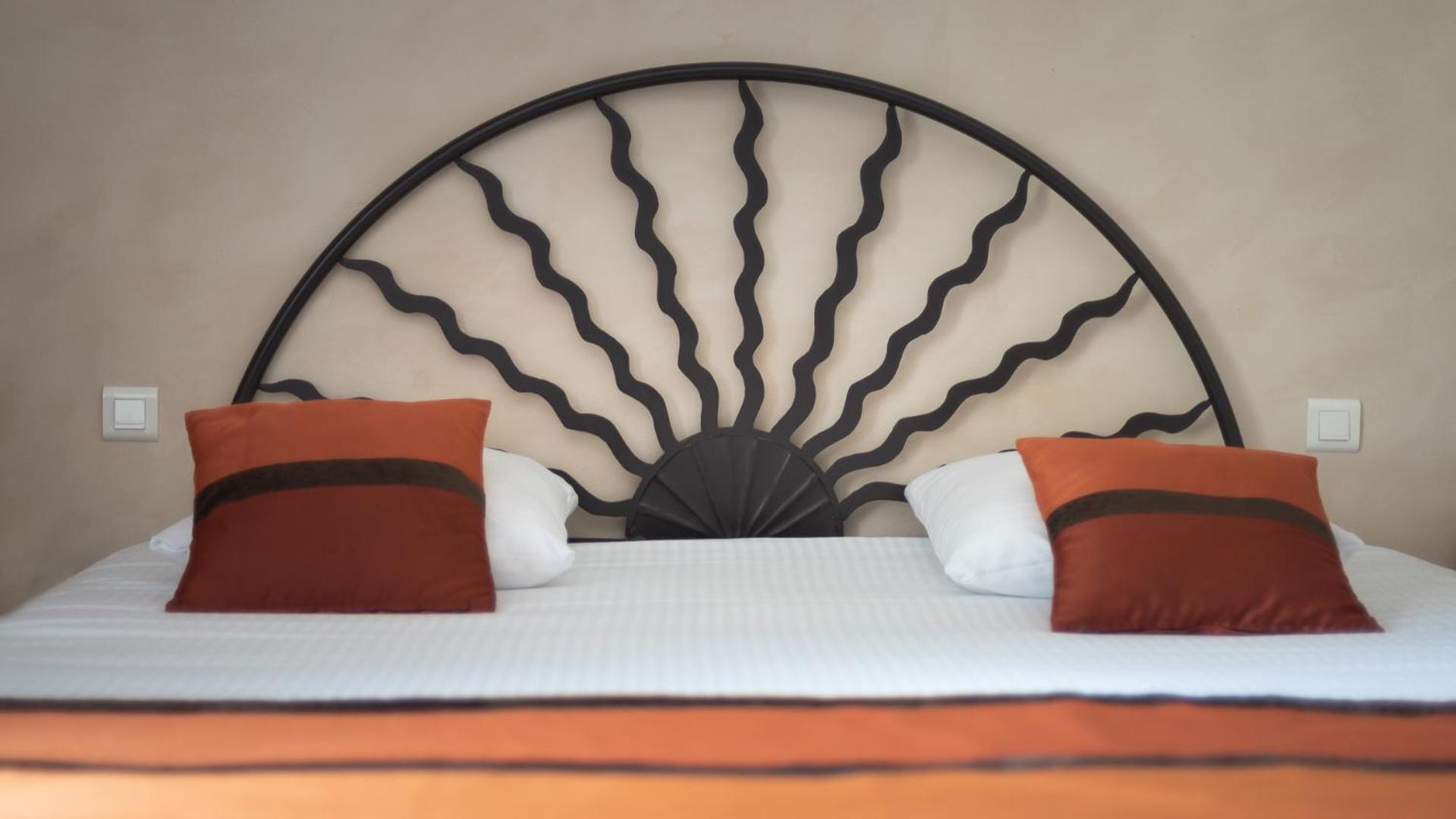 Double Room - Photo 9