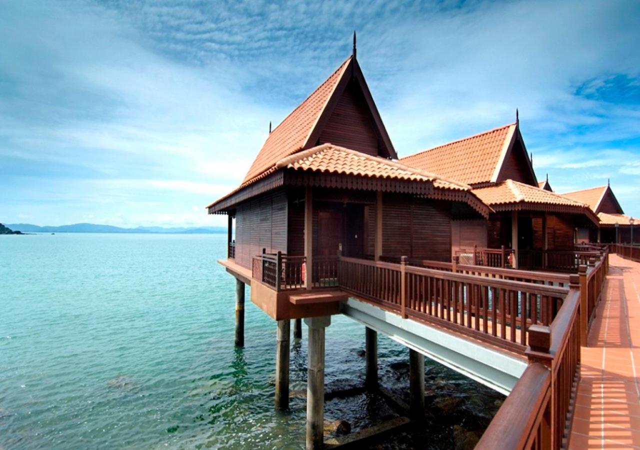 Premier Chalet On Water - Photo 9