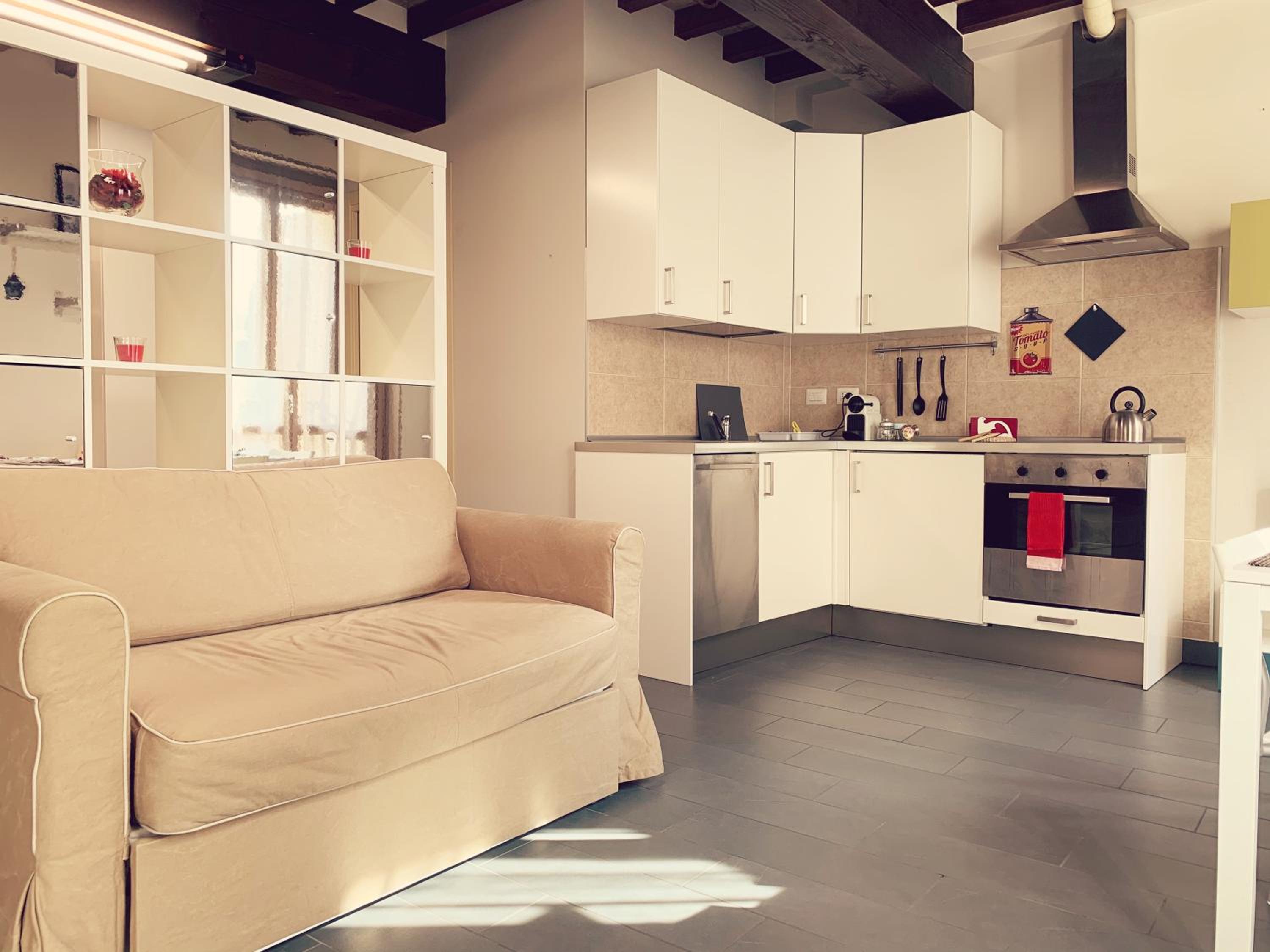 Studio Apartment - Photo 20