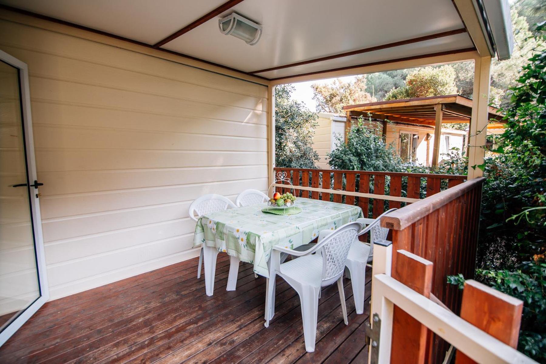 Mobile Home (5 Adults) with beach access - Photo 4