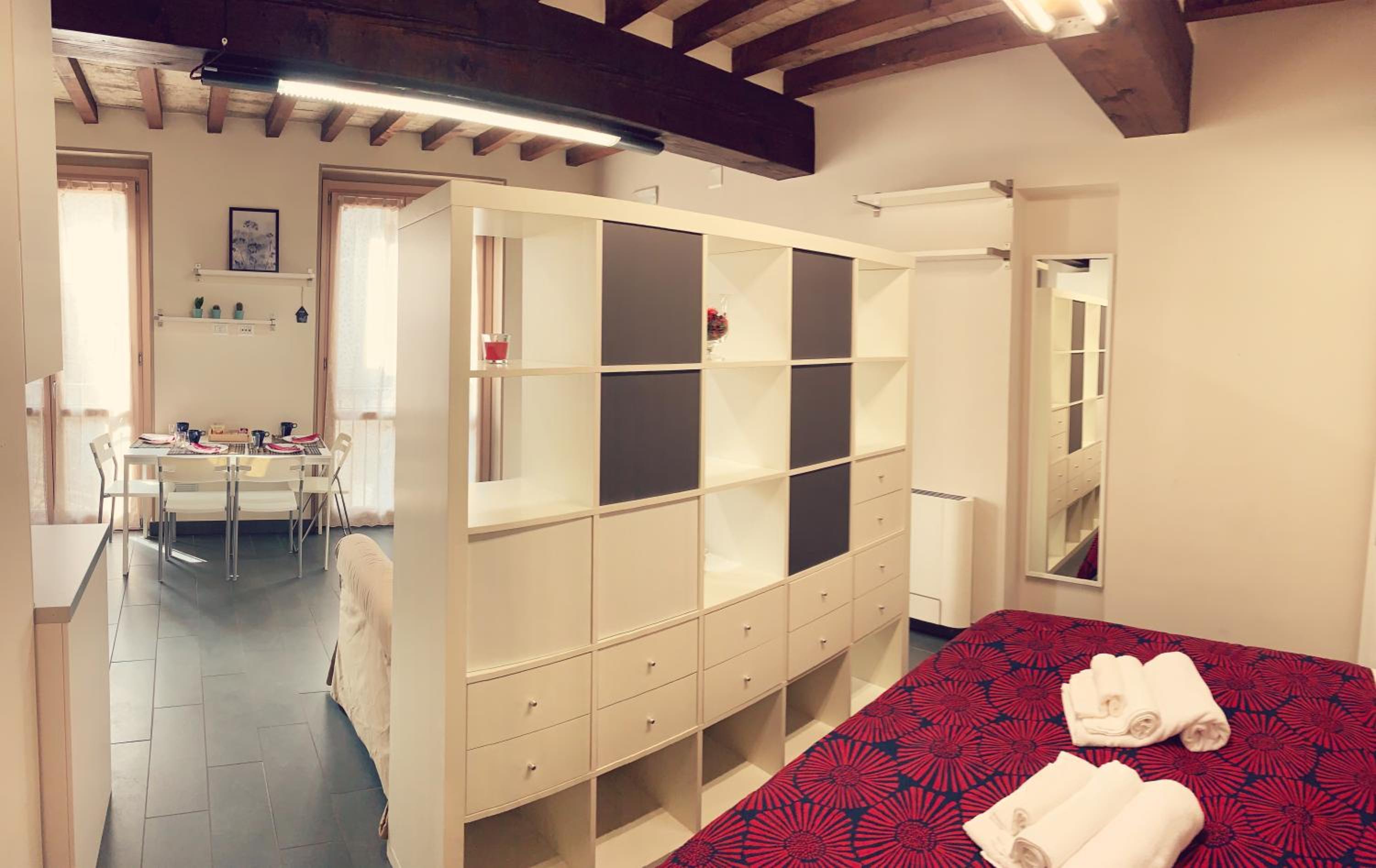 Studio Apartment - Photo 12