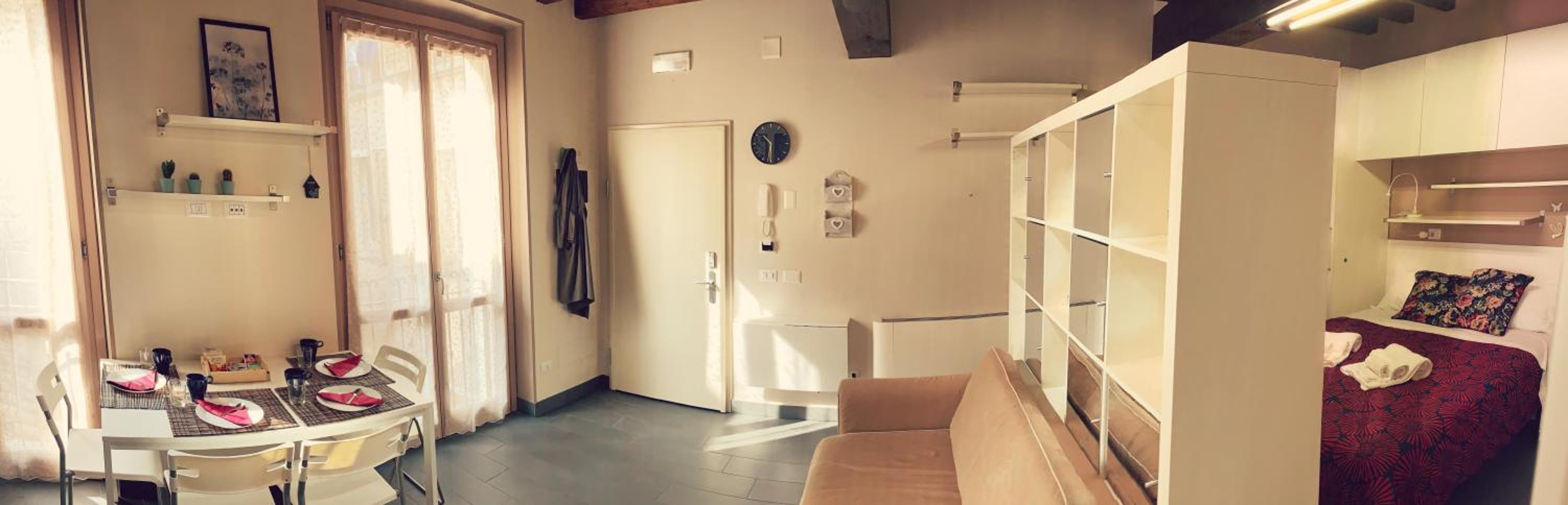 Studio Apartment - Photo 14