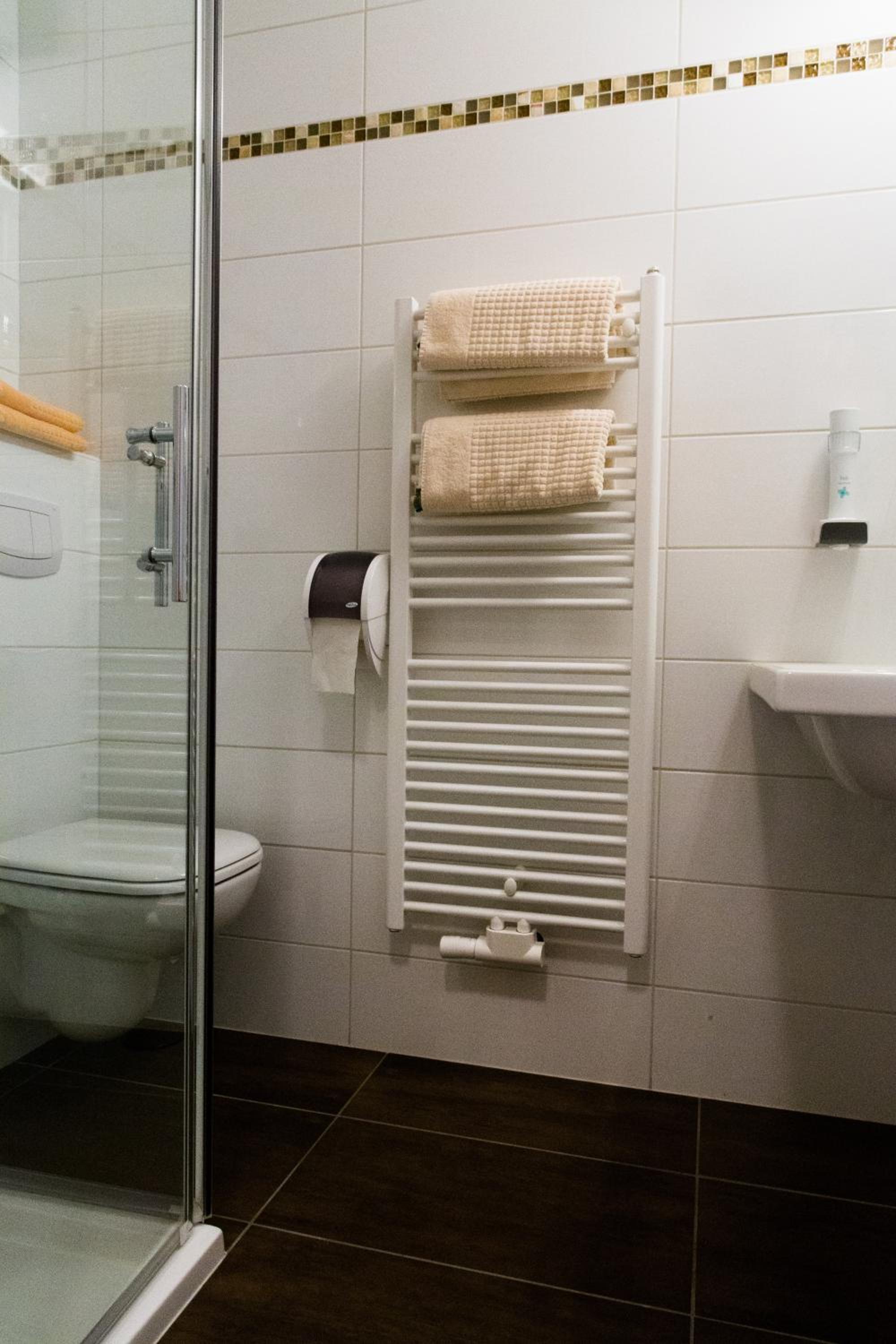 Double Room - Photo 2