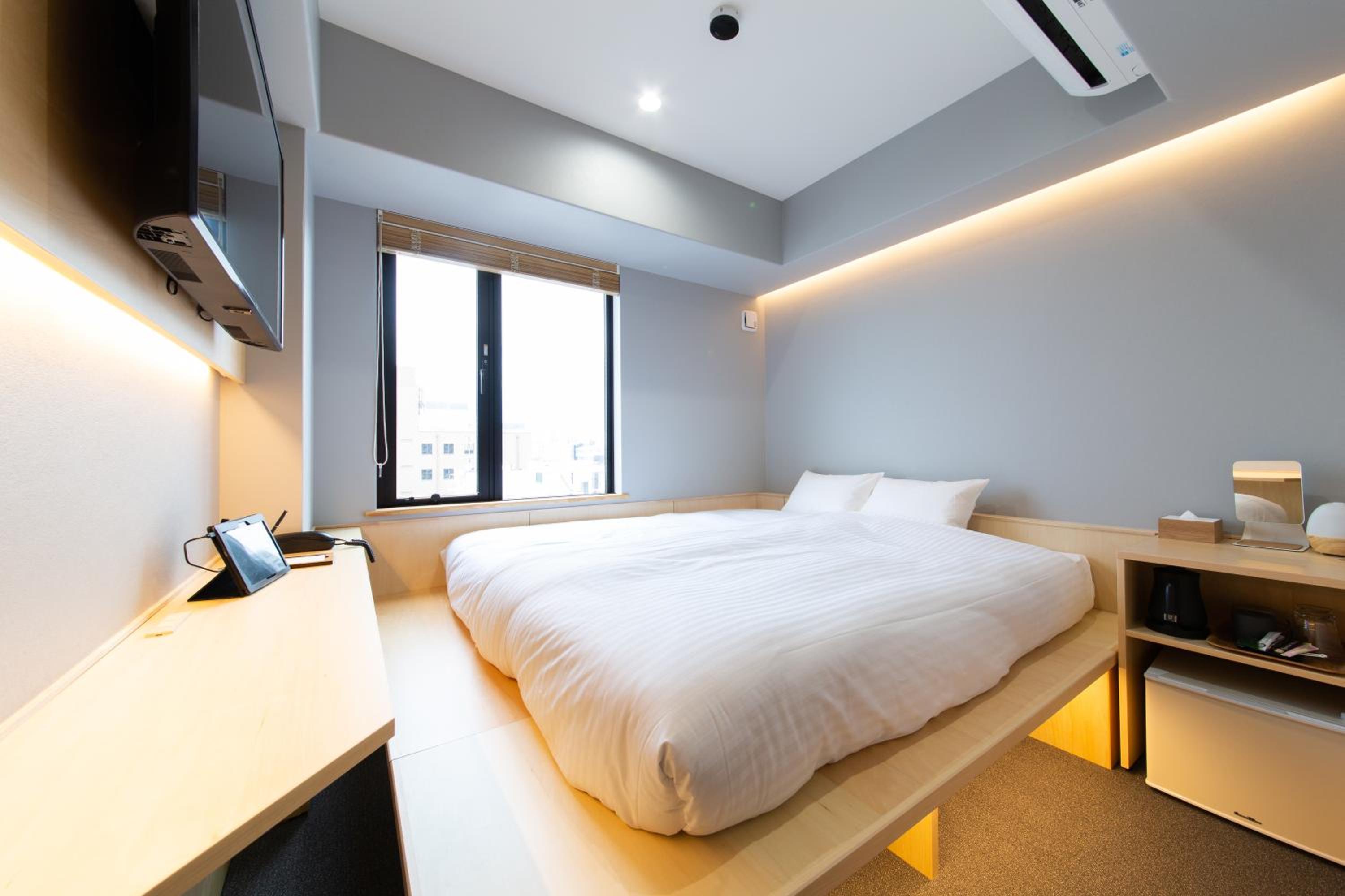 Standard King Room - No View - Photo 1