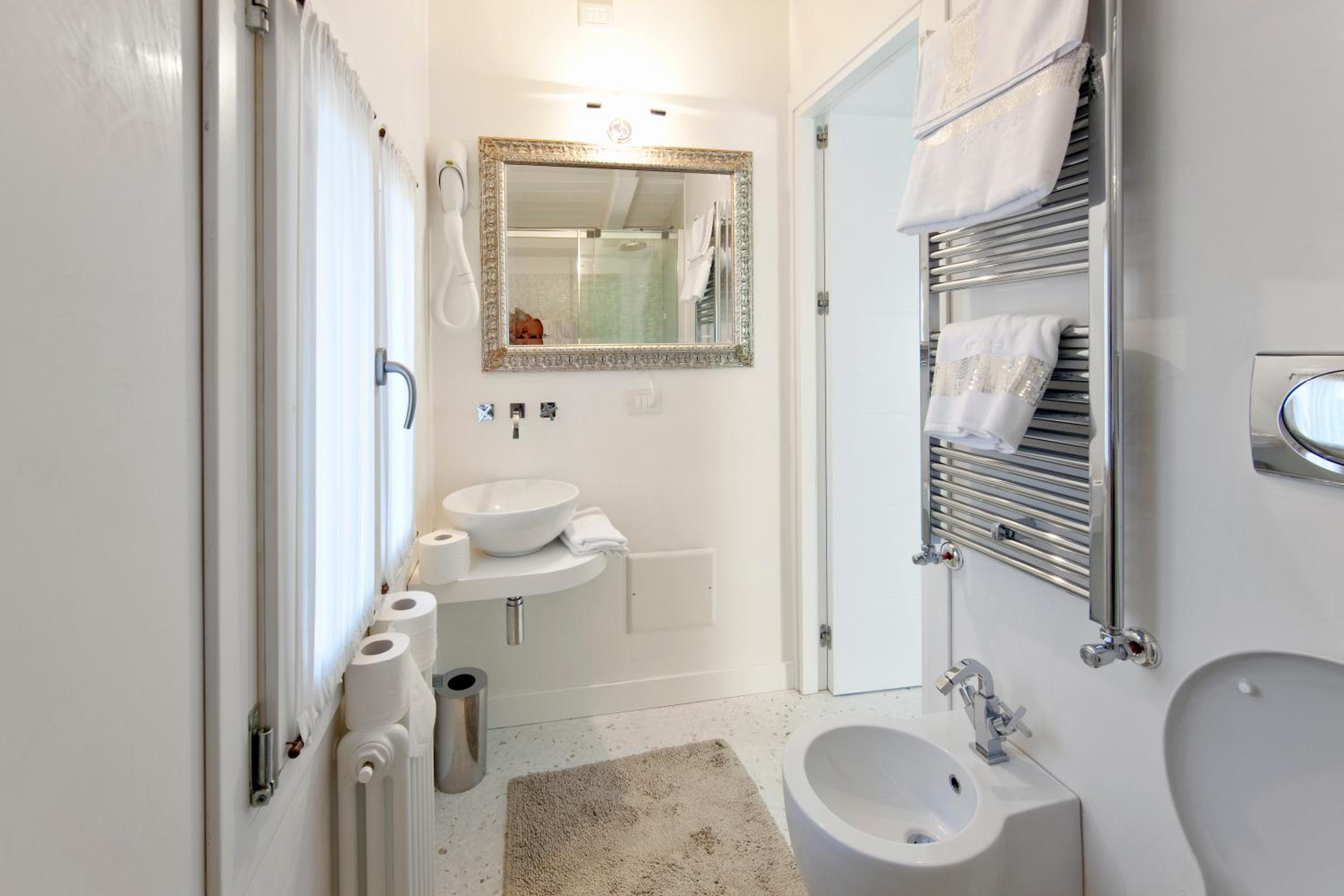 Three-Bedroom Apartment (6 Adults) photo 3