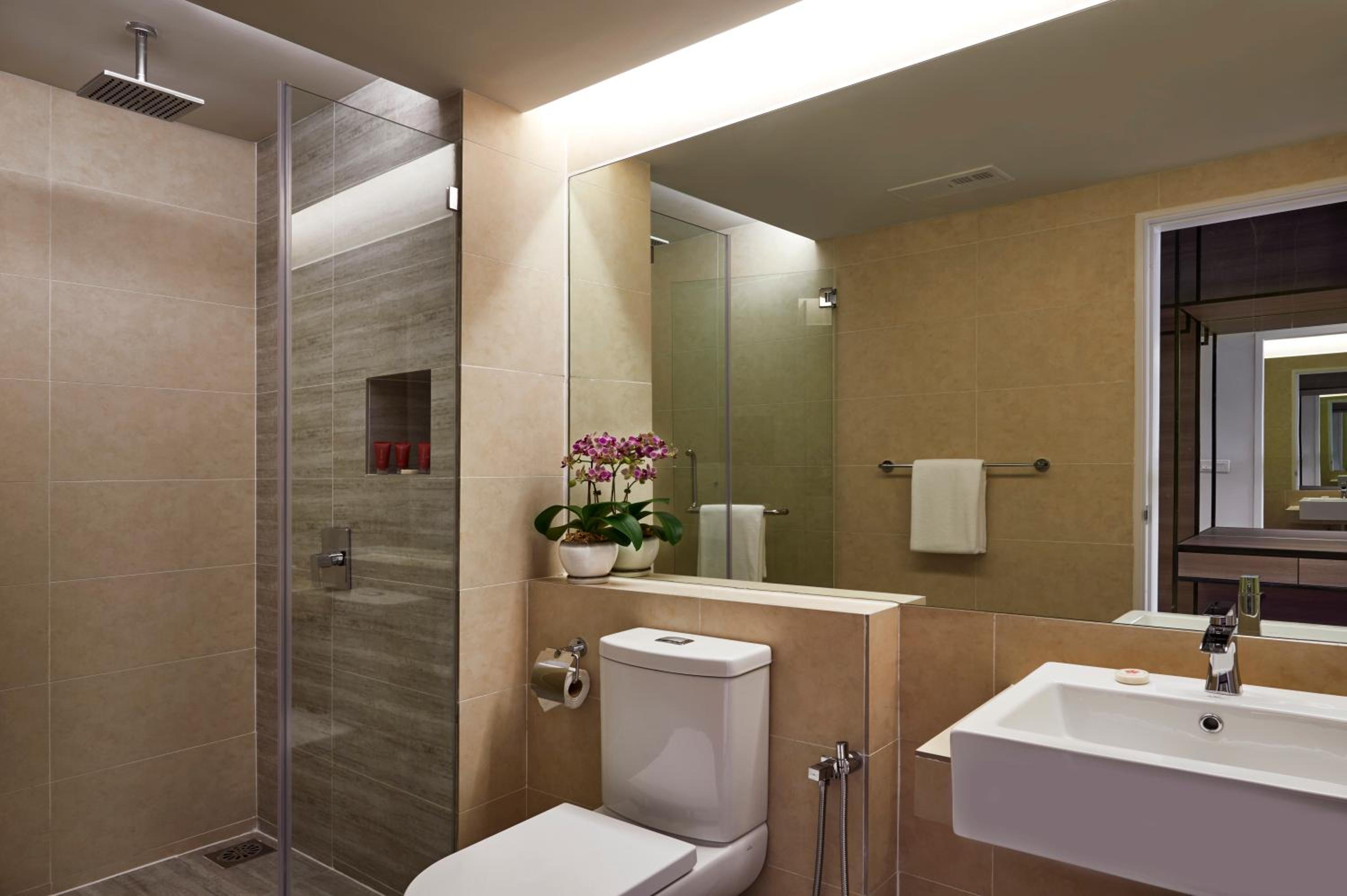 Executive 2-Bedroom with 1 Parking - Photo 4